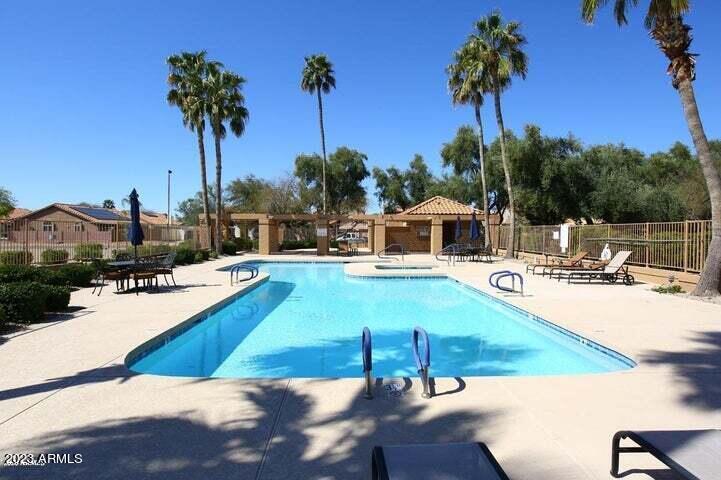 9453 E WOOD Drive