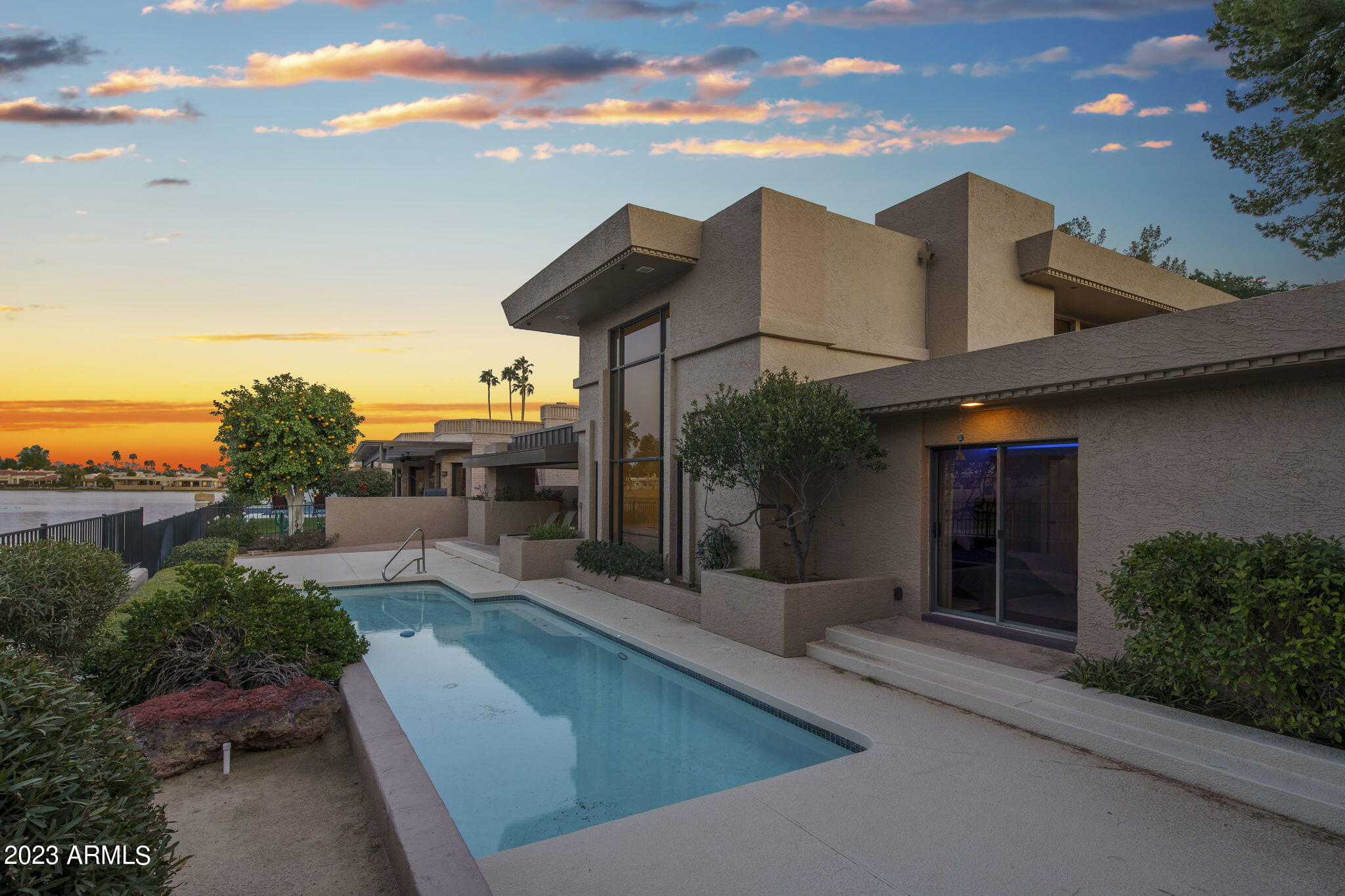 8166 E DEL CADENA Drive