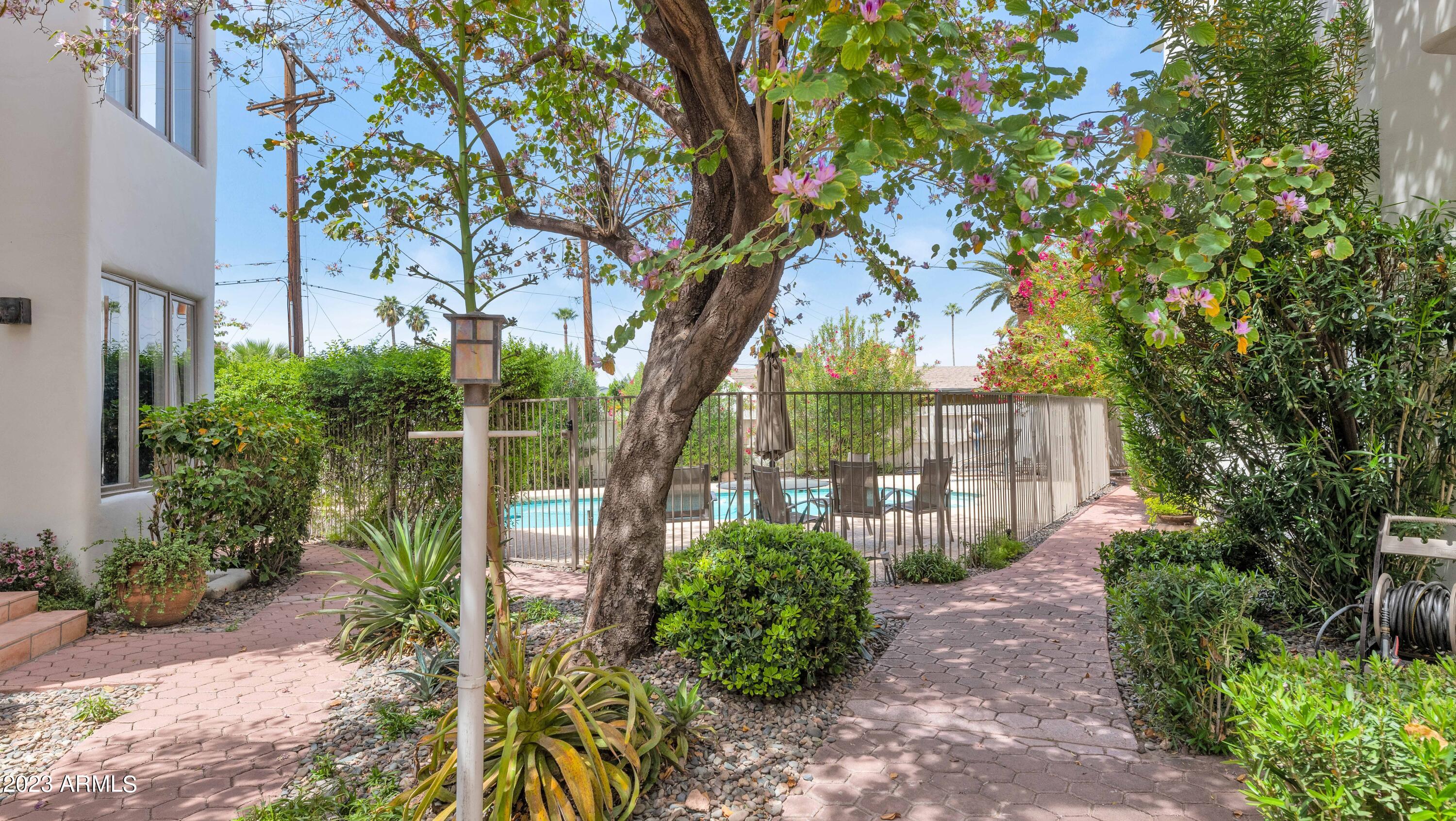 4955 E INDIAN SCHOOL Road Unit: 4
