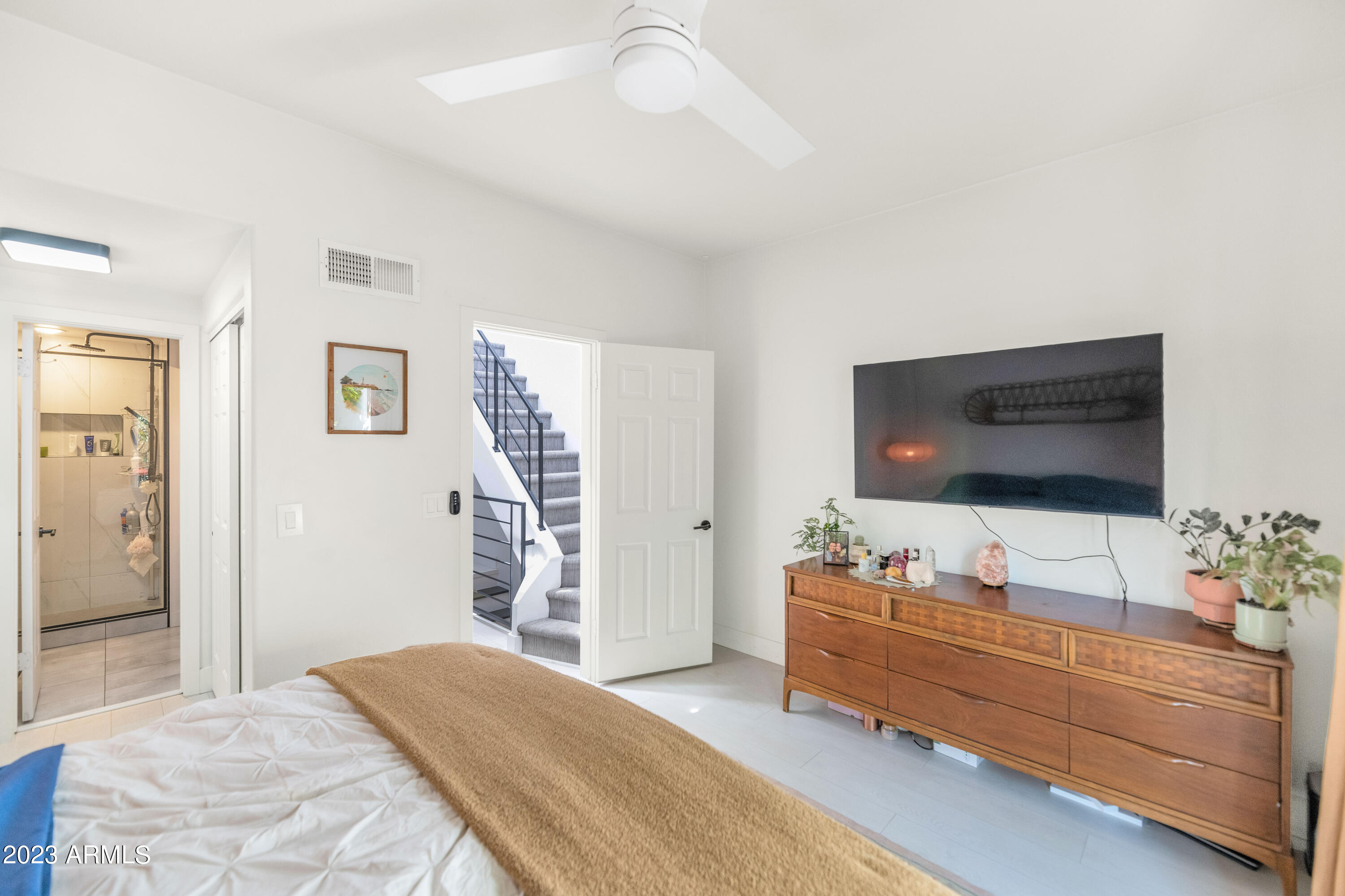 4955 E INDIAN SCHOOL Road Unit: 4