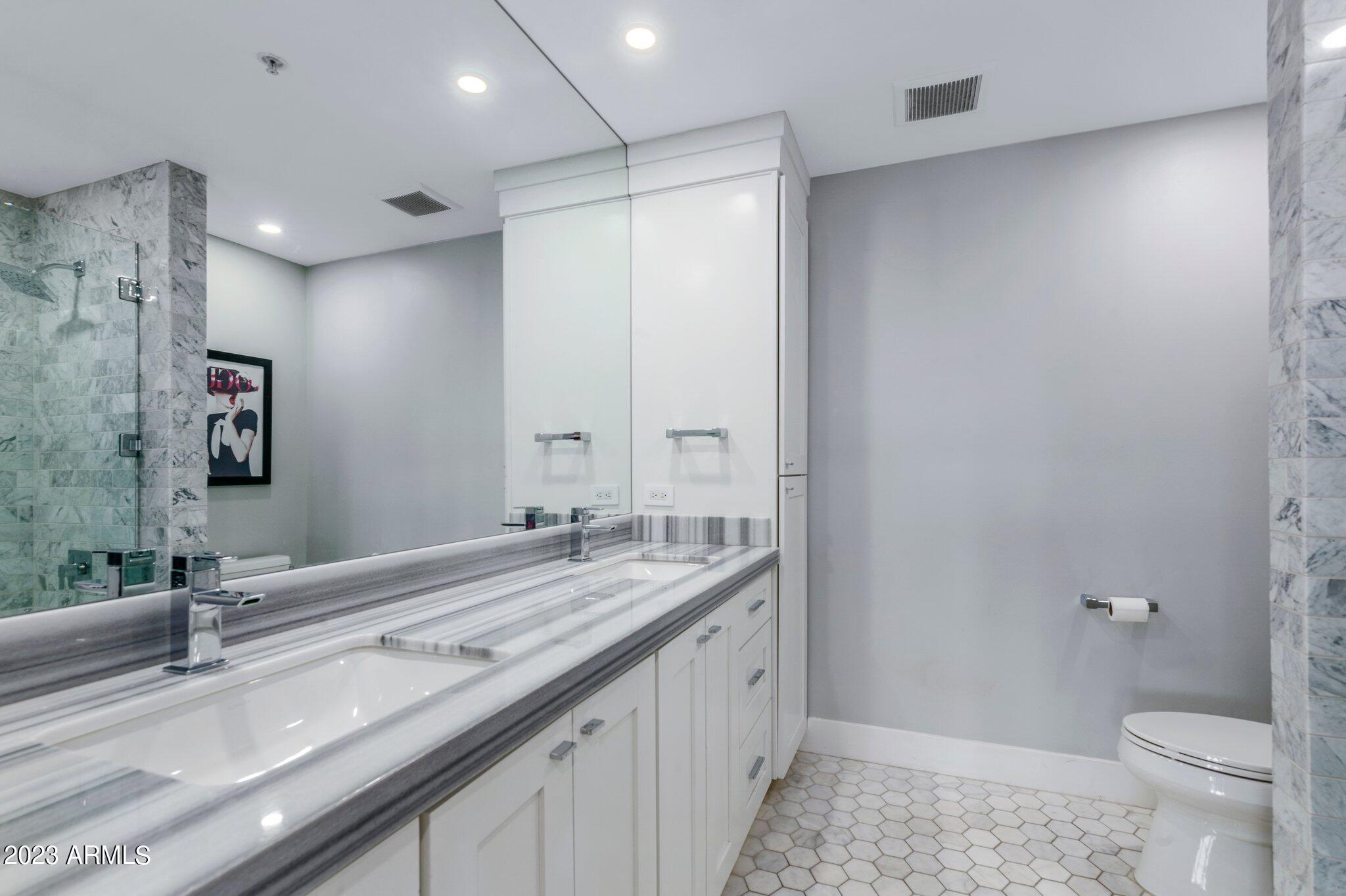 7141 E RANCHO VISTA Drive Unit: 7001