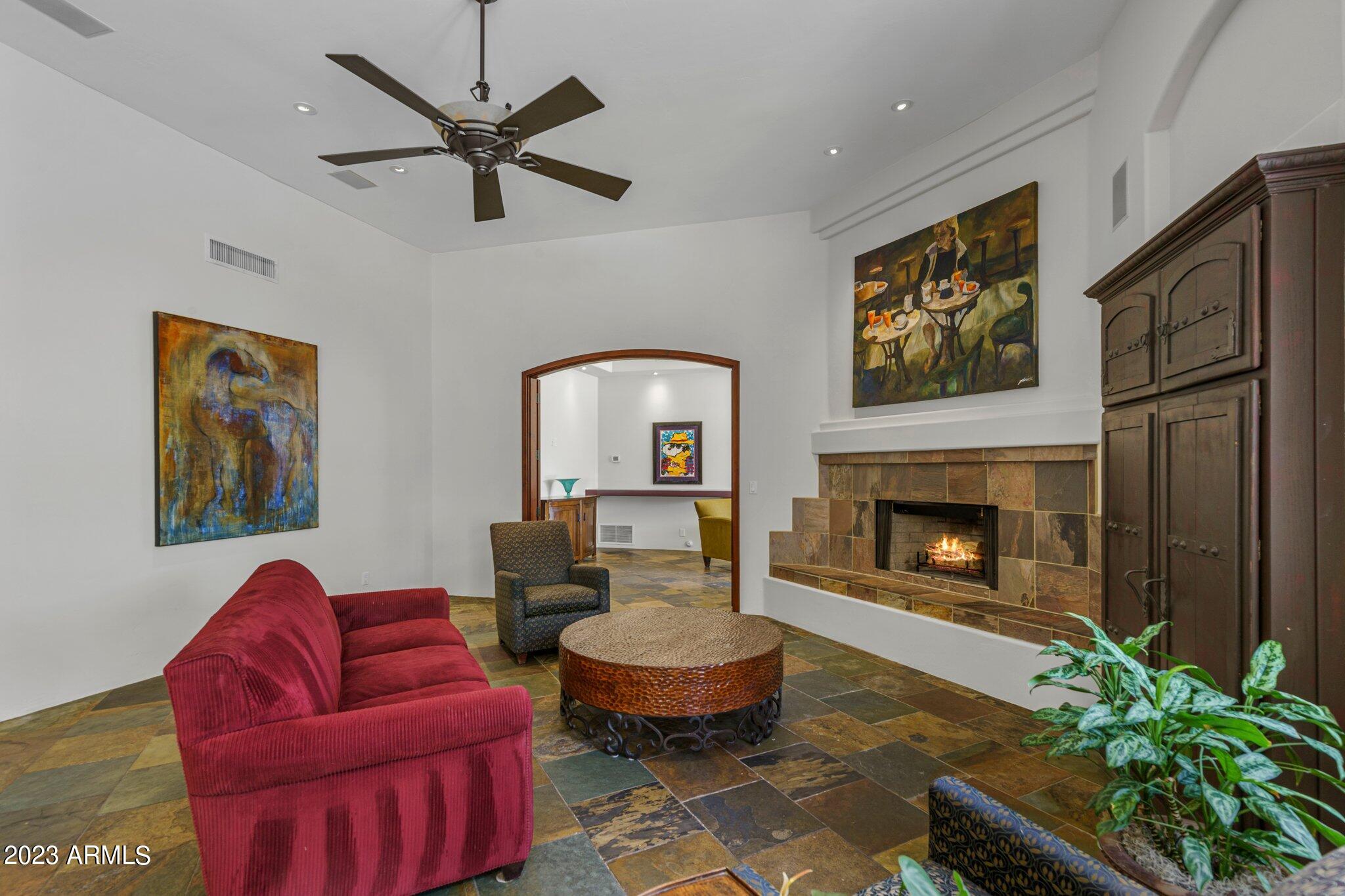 4539 E BERYL Lane