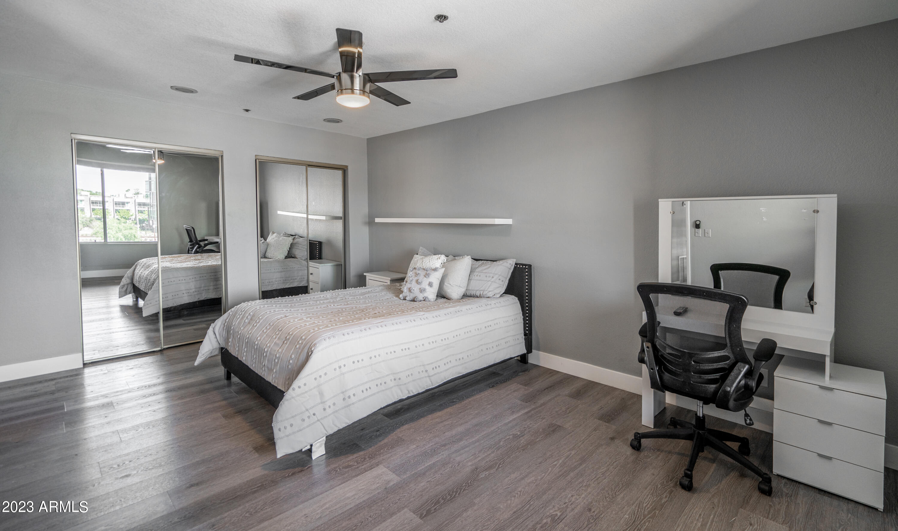 154 W 5TH Street Unit: 251