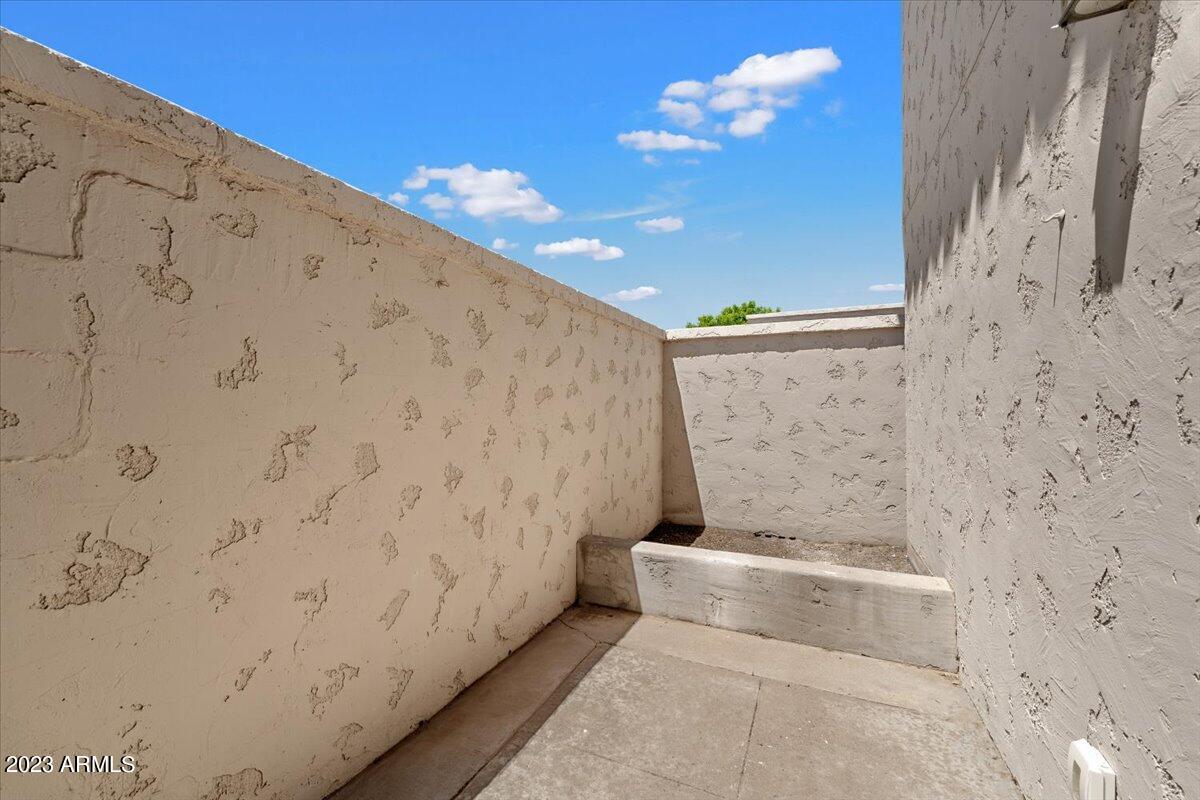 6349 N 78th Street Unit: 105
