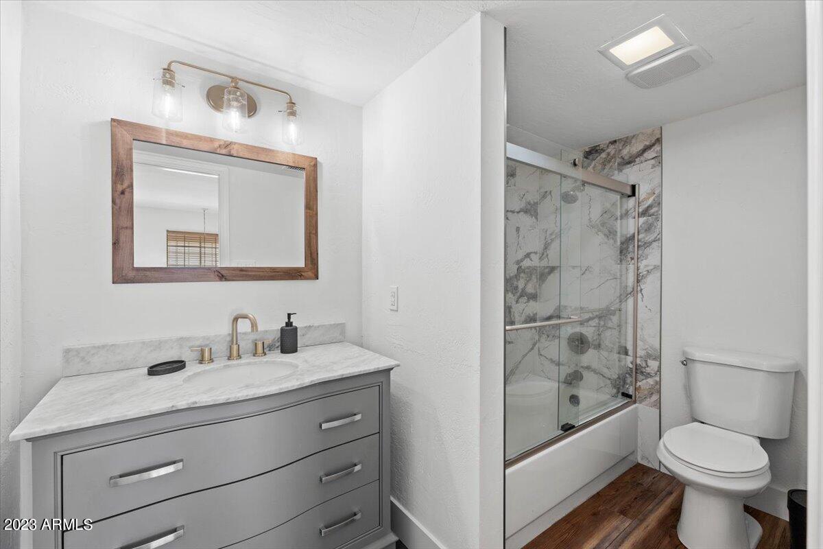 6349 N 78th Street Unit: 105