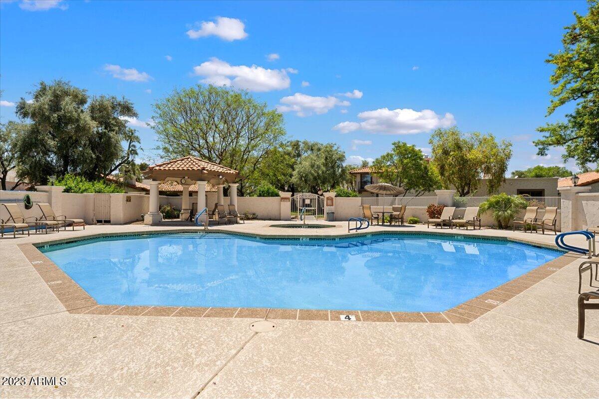 6349 N 78th Street Unit: 105