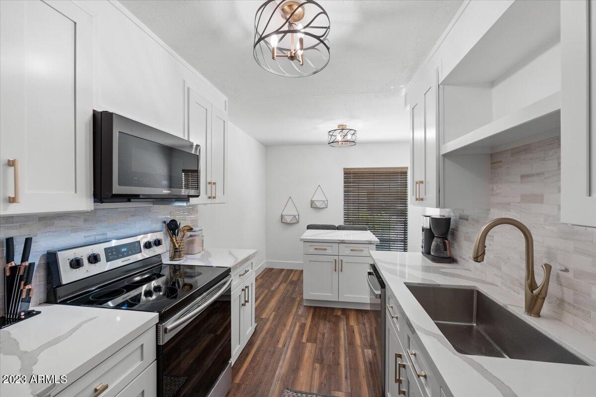 6349 N 78th Street Unit: 105