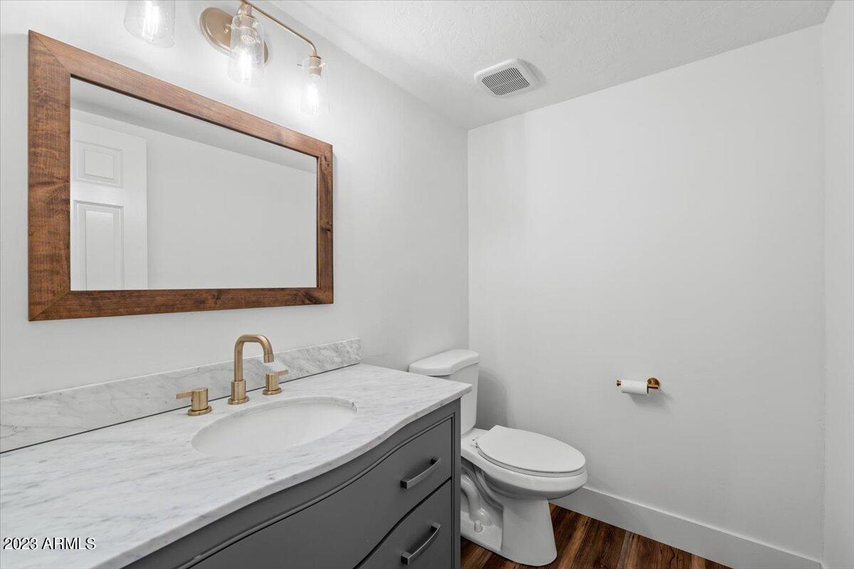 6349 N 78th Street Unit: 105