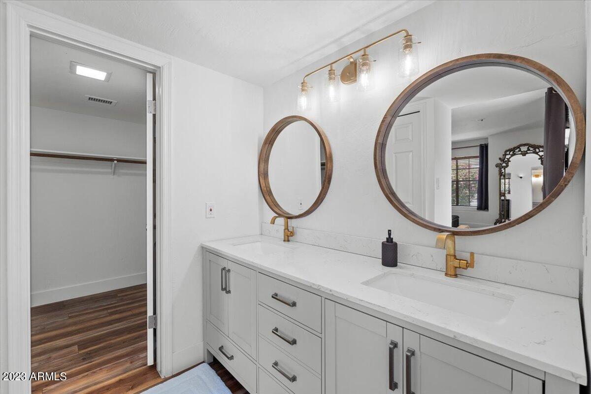6349 N 78th Street Unit: 105