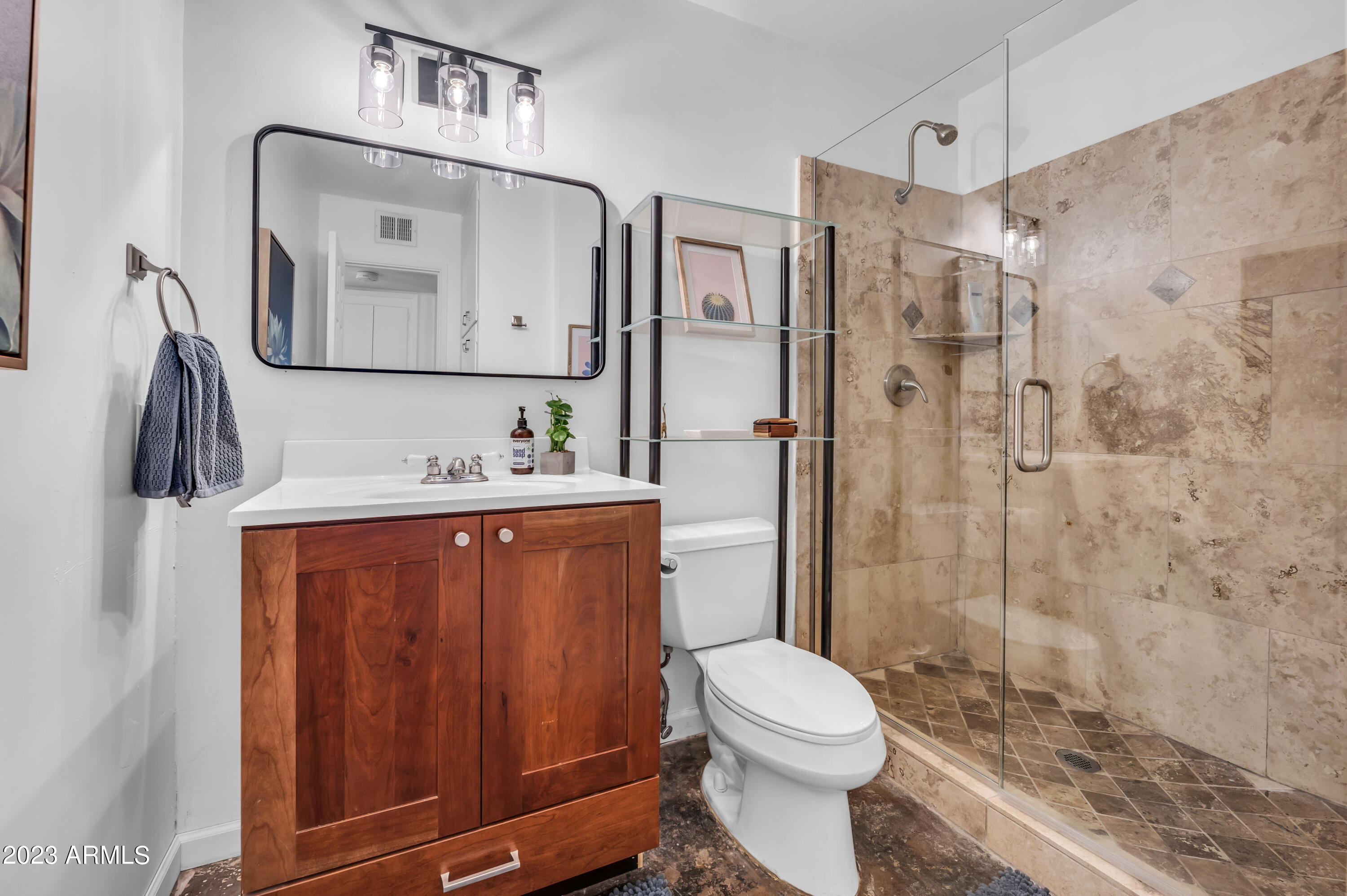 8335 E WELDON Avenue