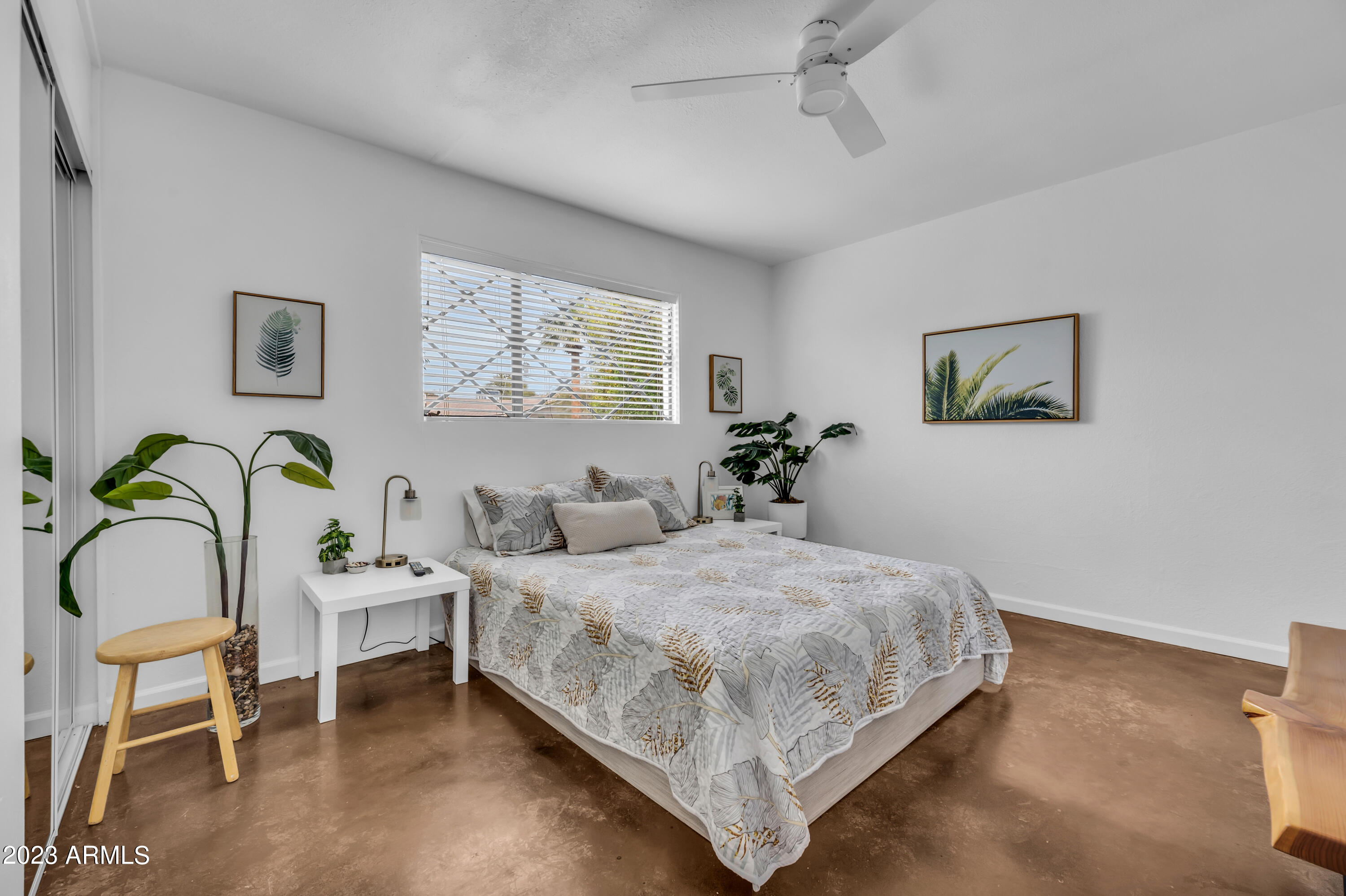 8335 E WELDON Avenue