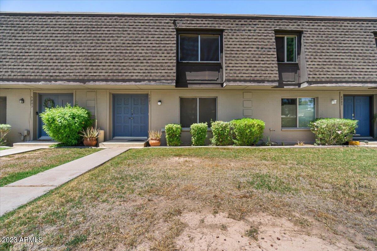 5001 S WILLOW Drive