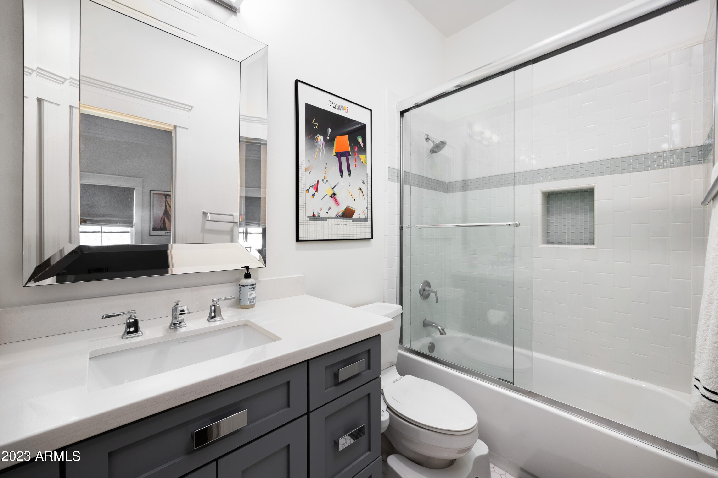 3816 N 54TH Court