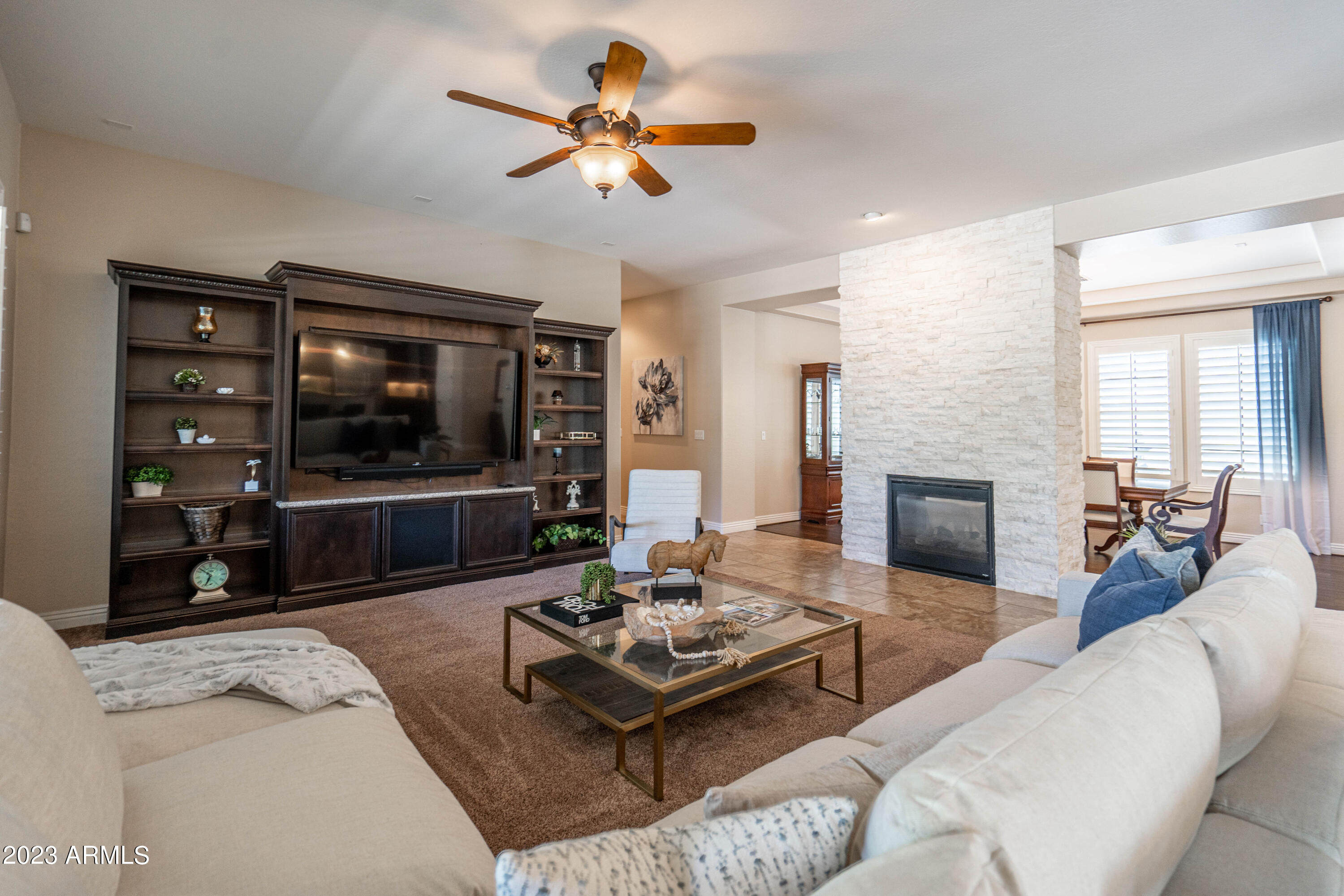 3031 E LOS ALTOS Court