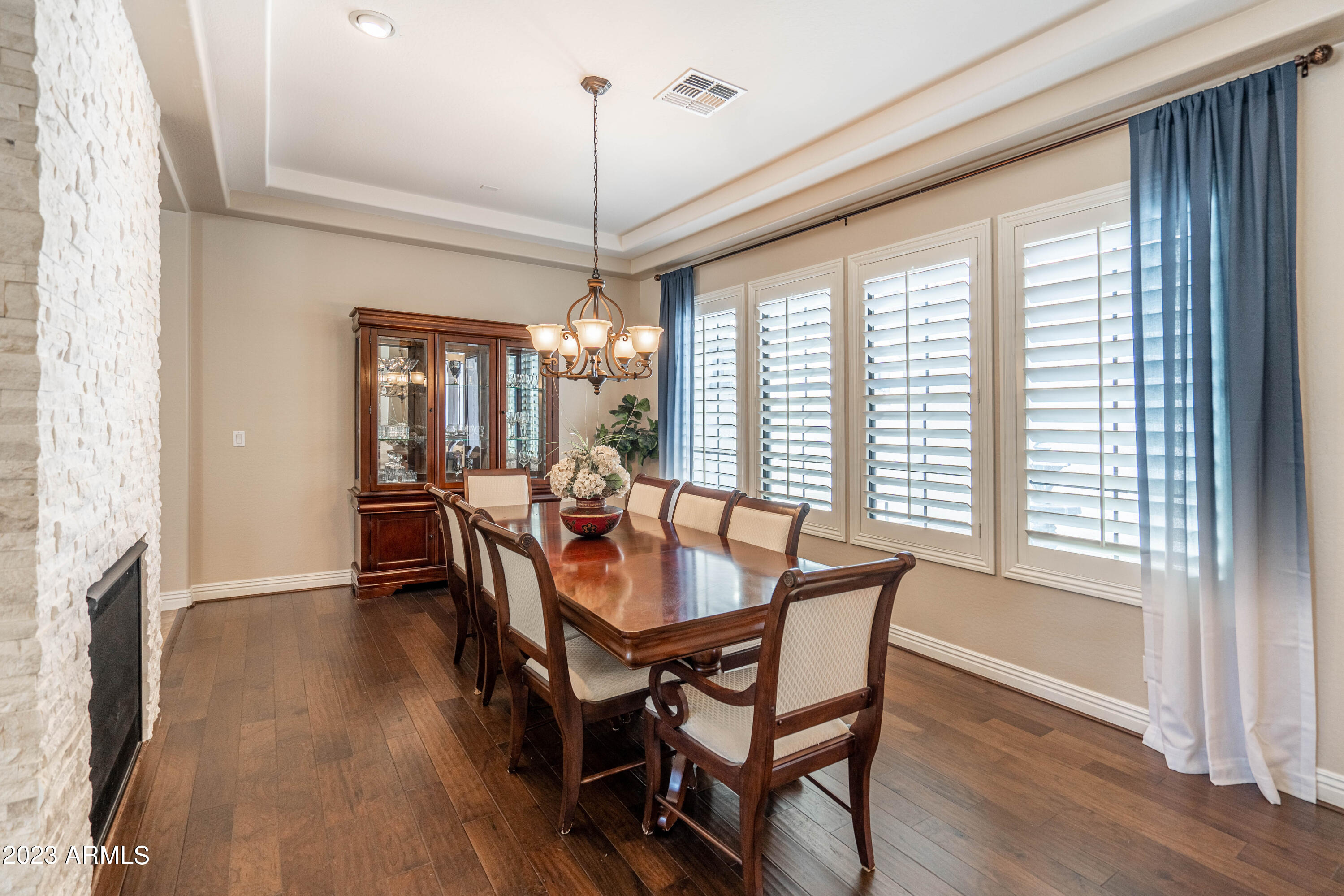 3031 E LOS ALTOS Court