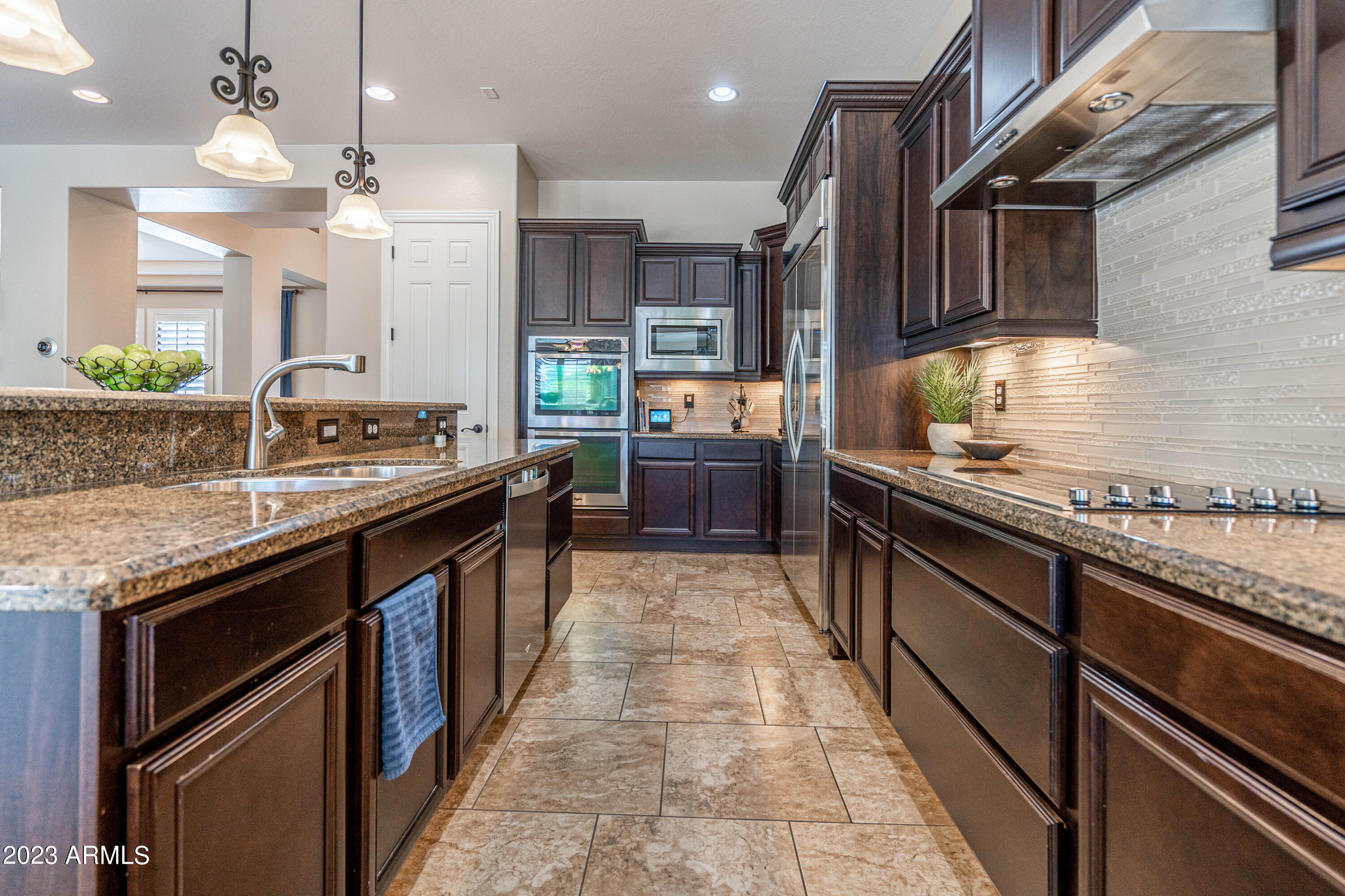 3031 E LOS ALTOS Court