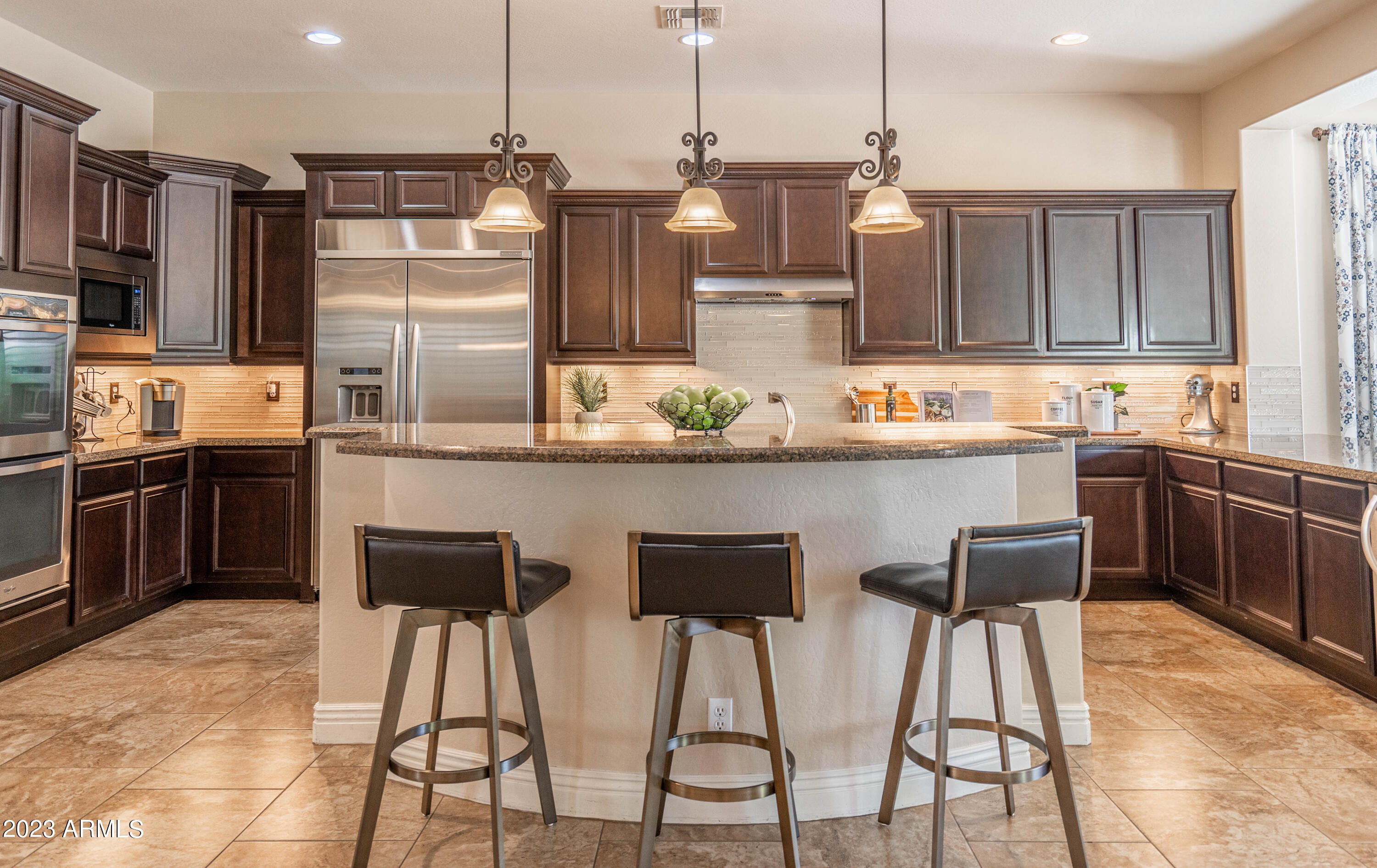 3031 E LOS ALTOS Court