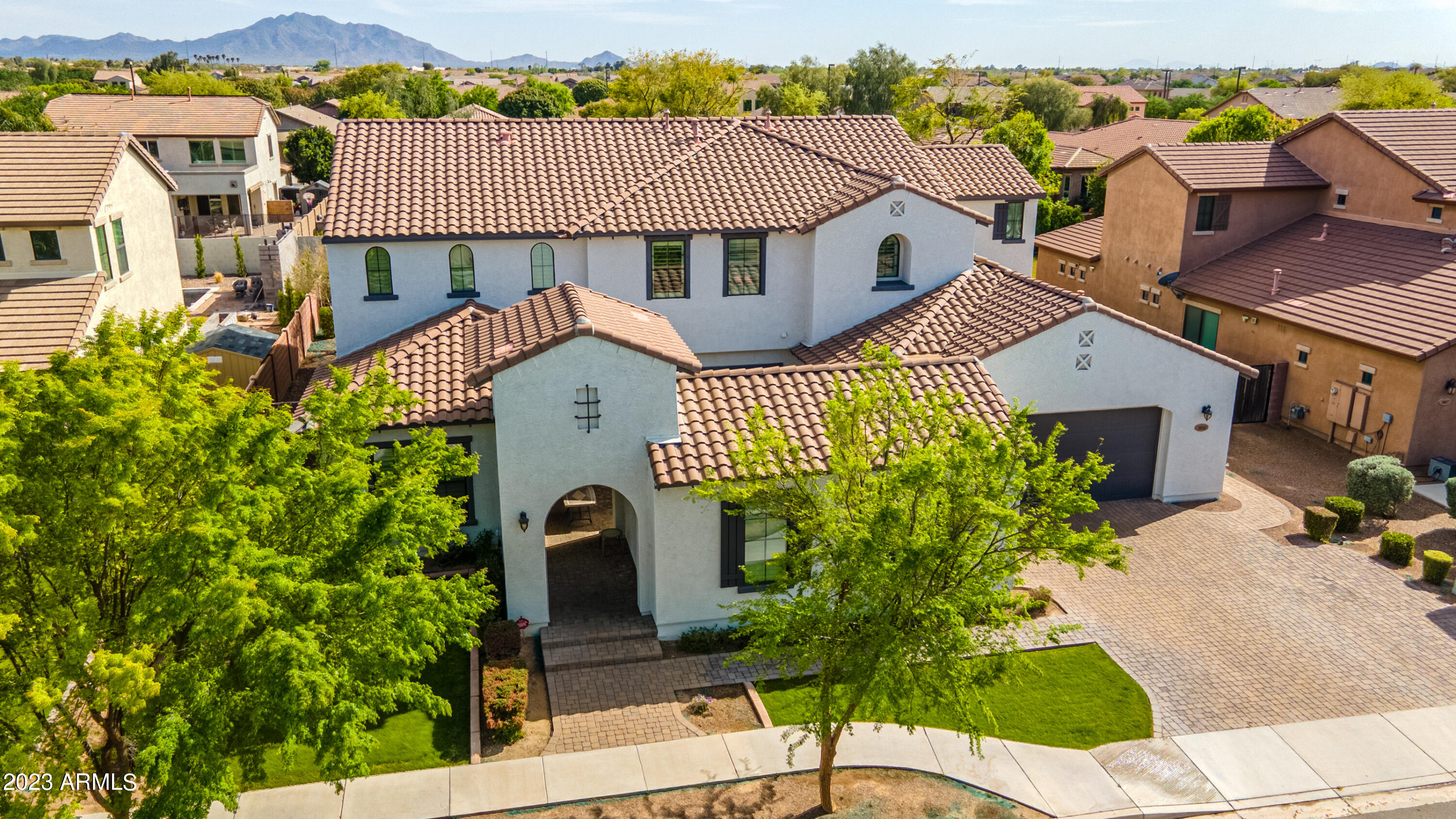 3031 E LOS ALTOS Court