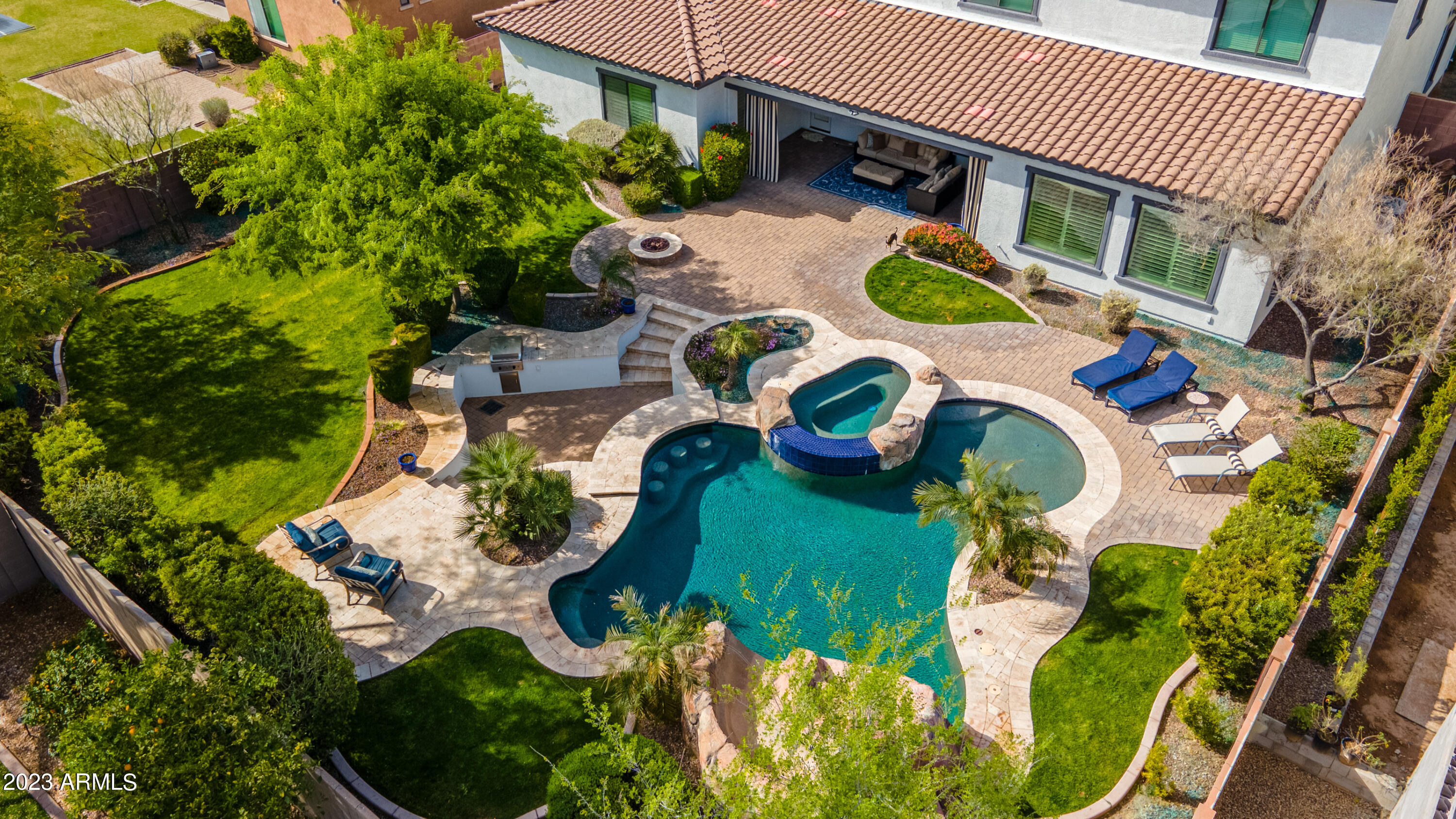 3031 E LOS ALTOS Court