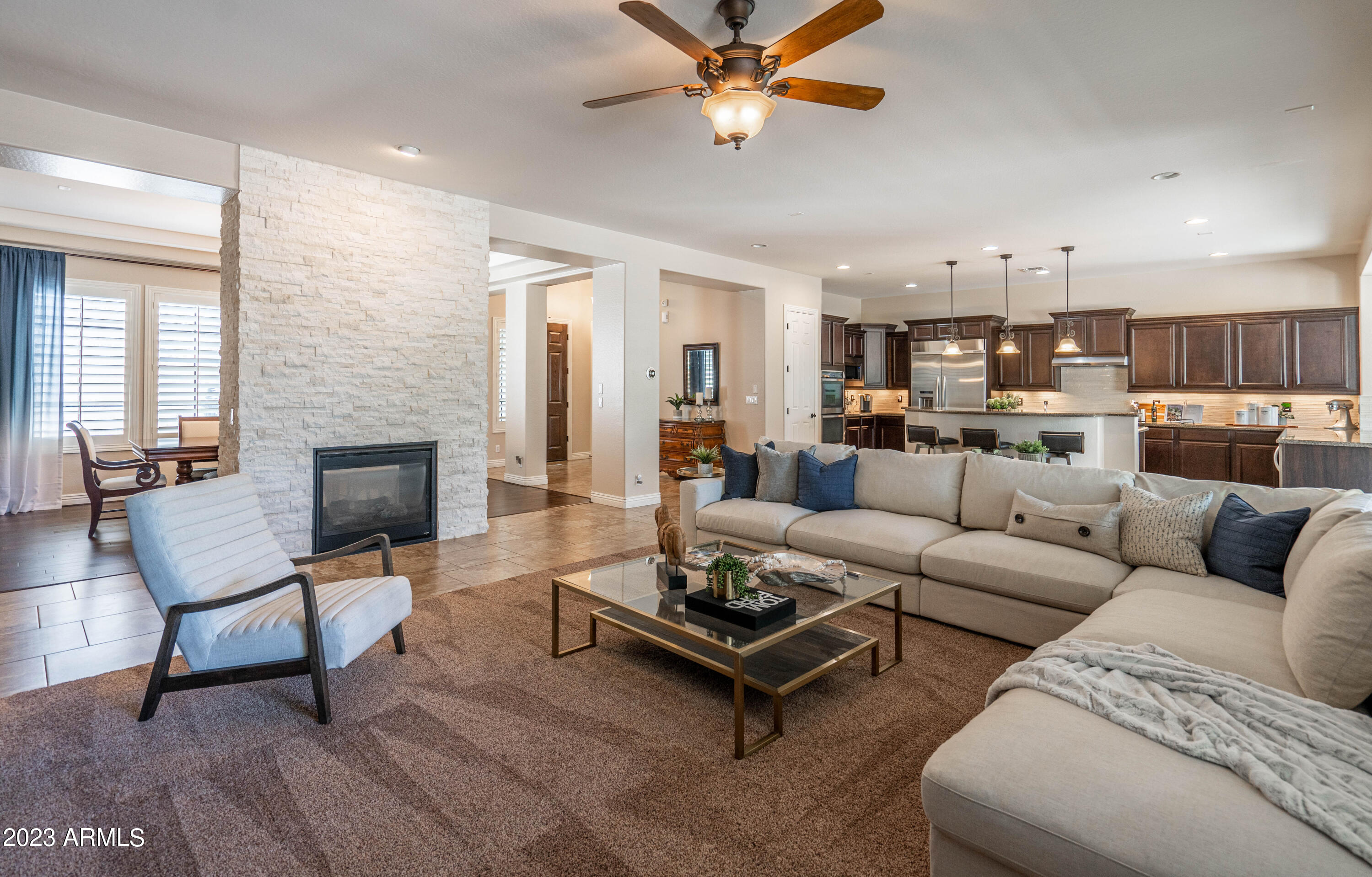 3031 E LOS ALTOS Court