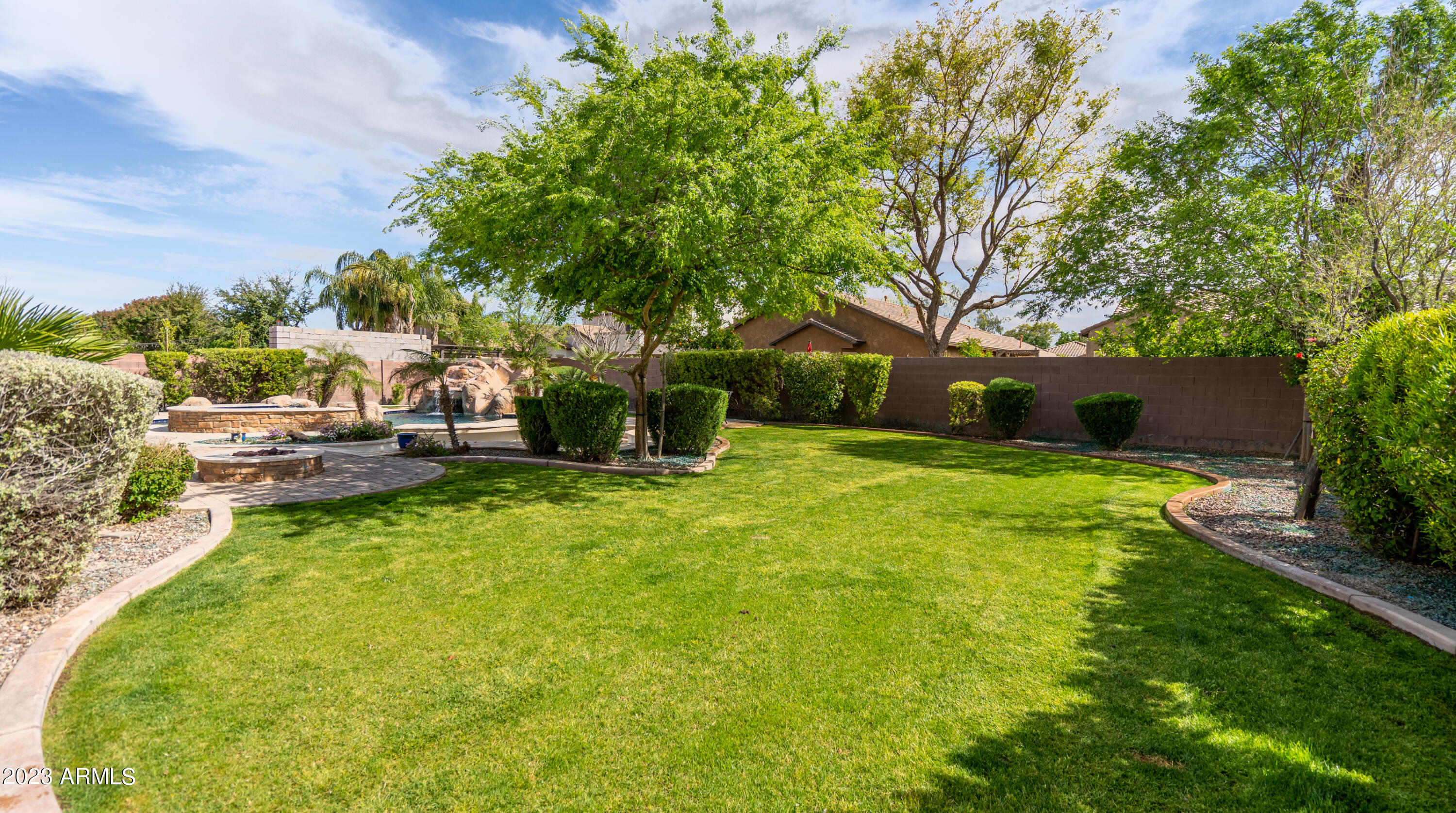 3031 E LOS ALTOS Court