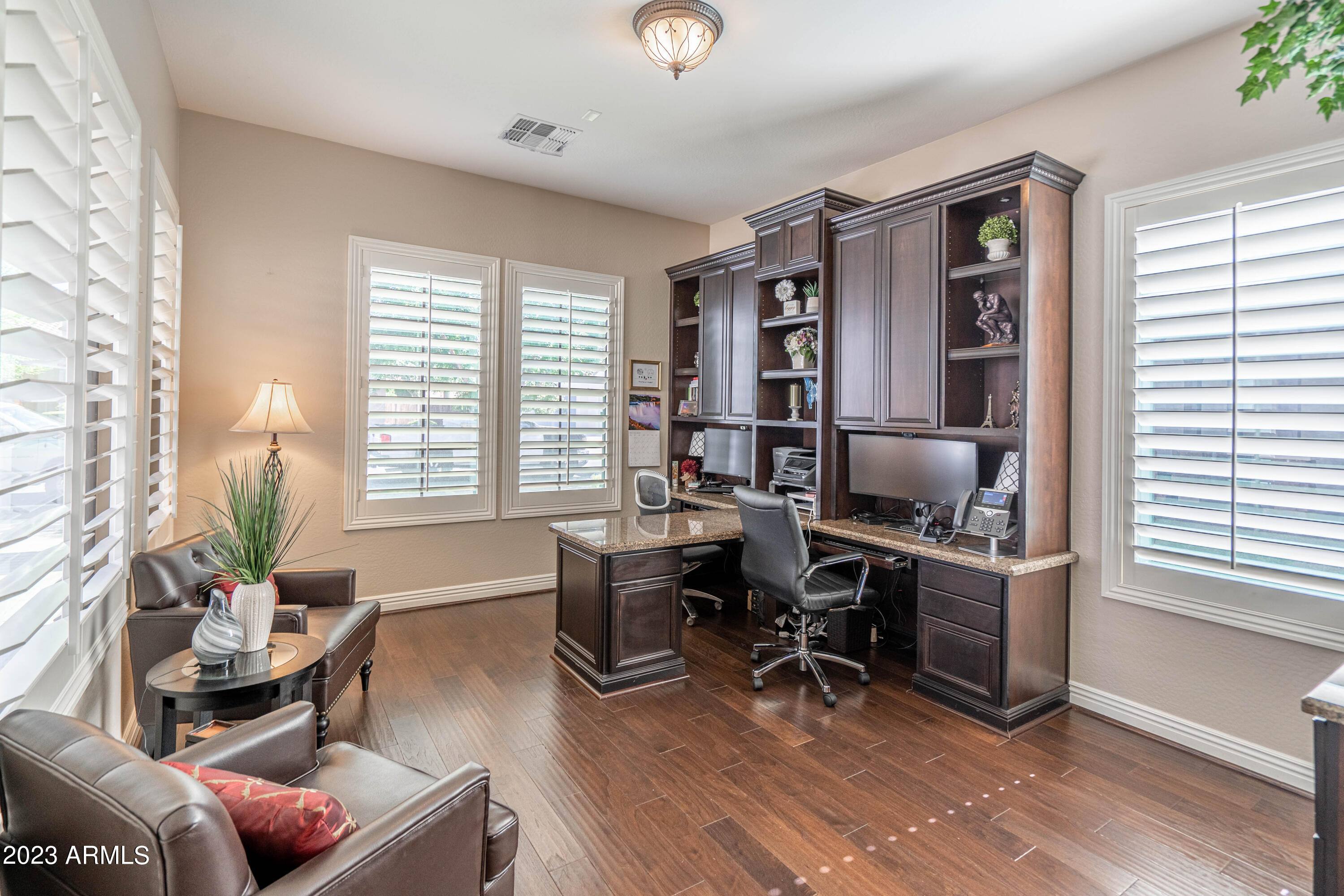 3031 E LOS ALTOS Court