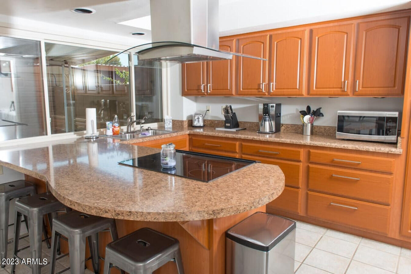 7643 E MONTECITO Avenue