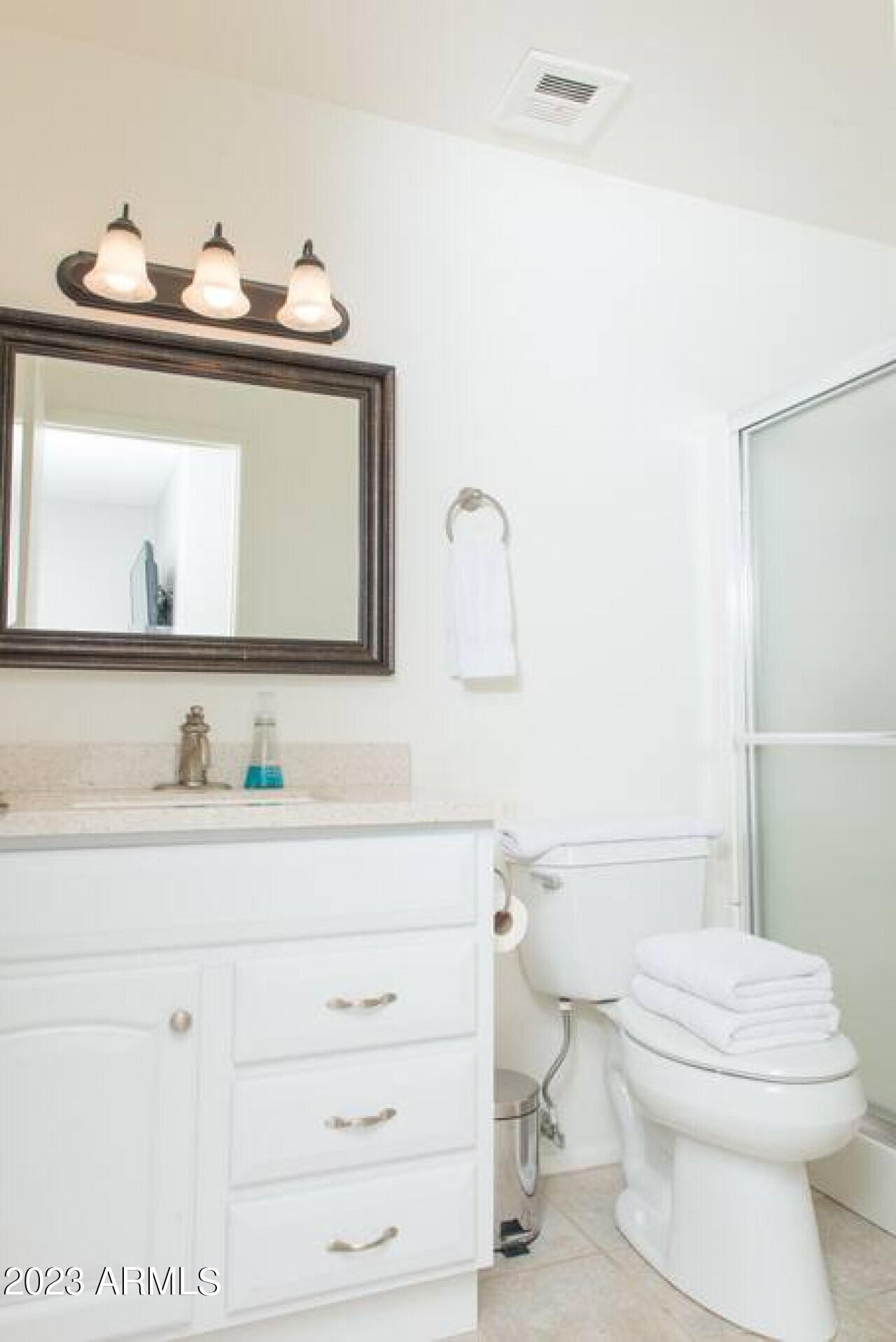 7643 E MONTECITO Avenue