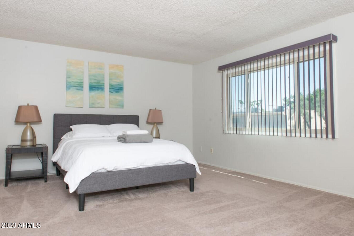 7643 E MONTECITO Avenue