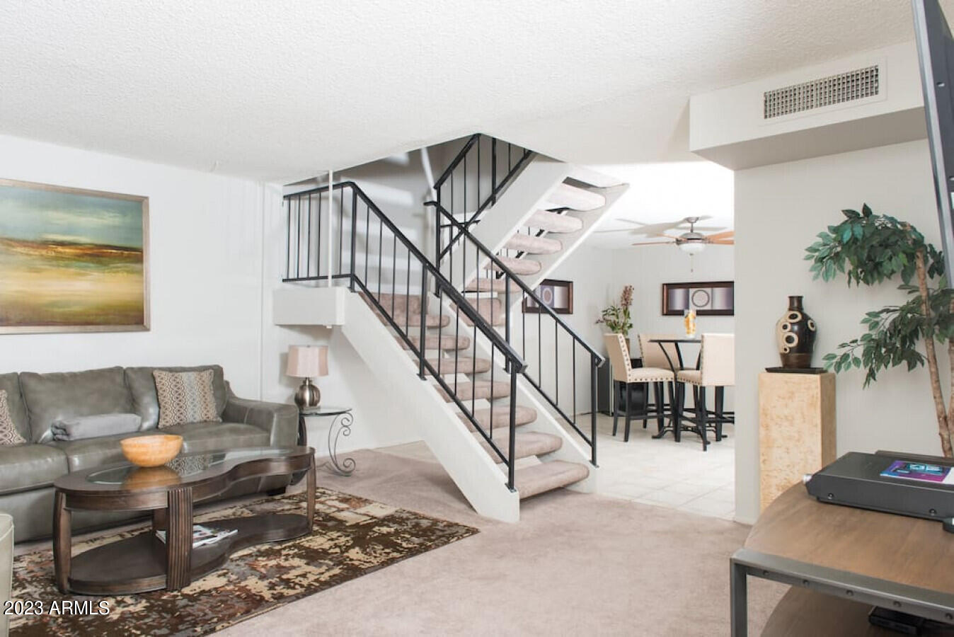 7643 E MONTECITO Avenue