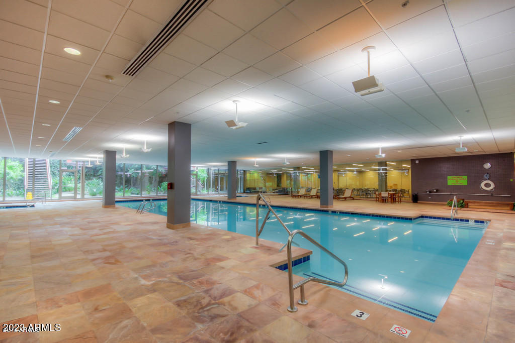 7161 E RANCHO VISTA Drive Unit: 2009
