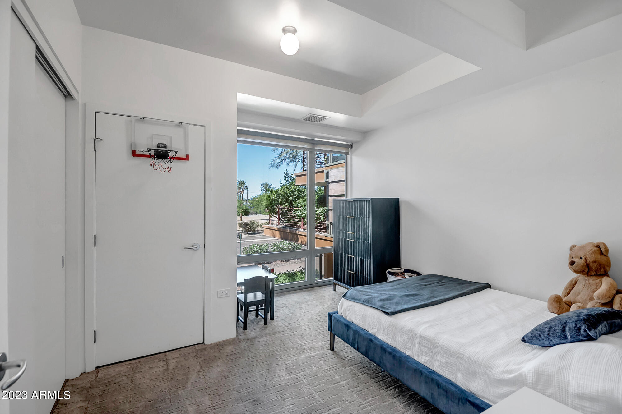 7161 E RANCHO VISTA Drive Unit: 2009