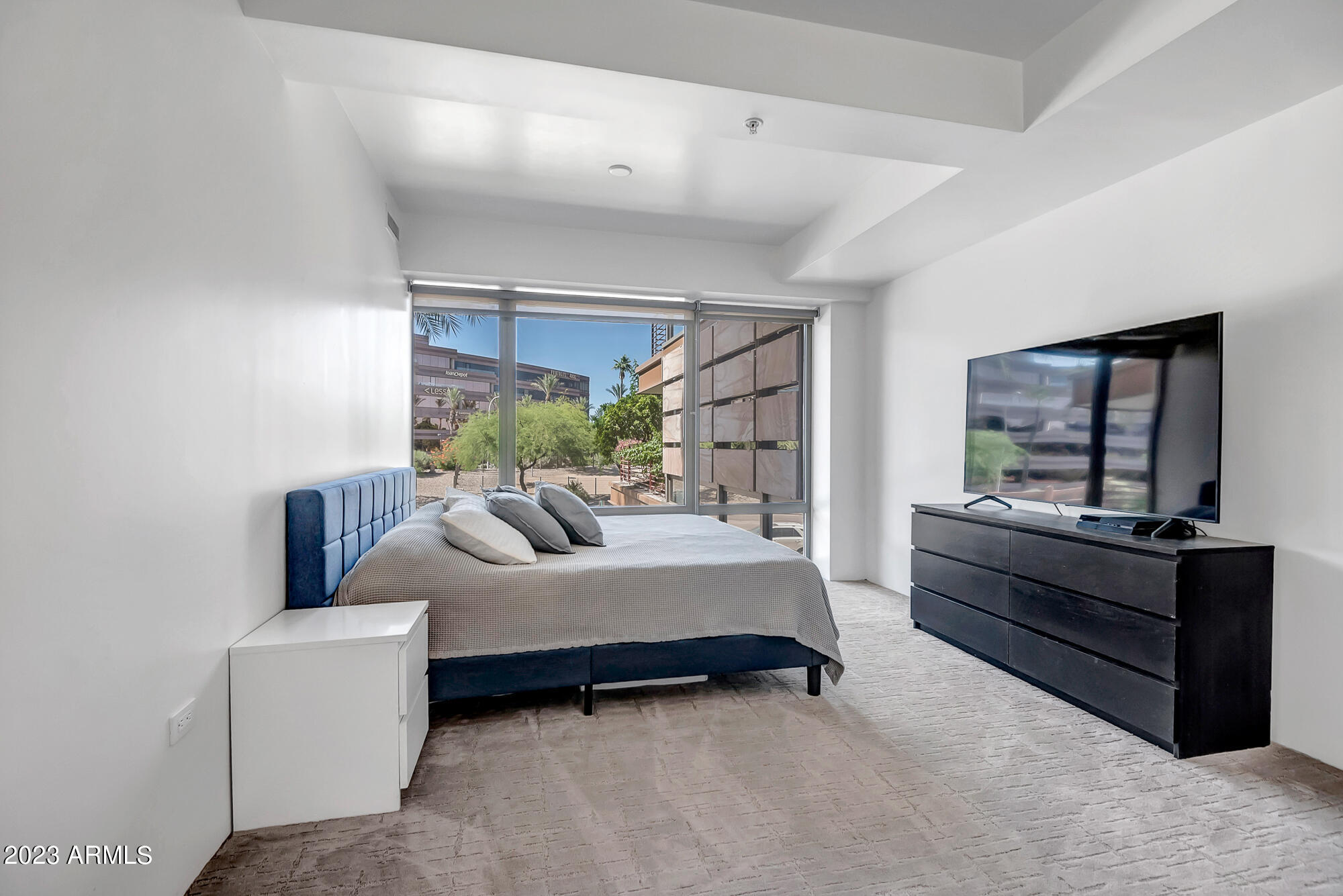 7161 E RANCHO VISTA Drive Unit: 2009