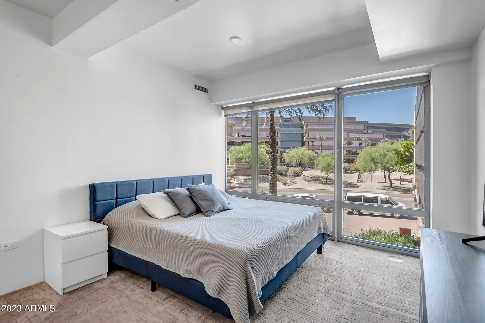 7161 E RANCHO VISTA Drive Unit: 2009