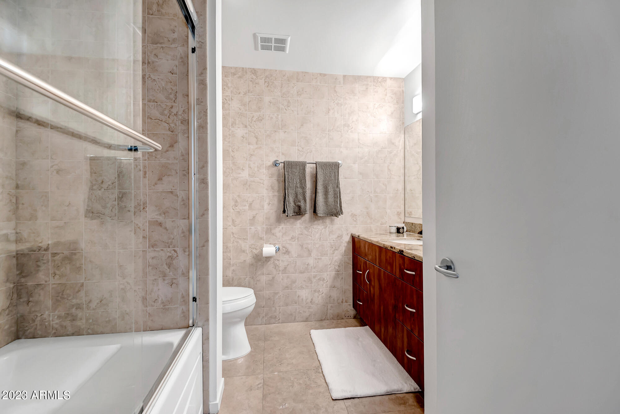 7161 E RANCHO VISTA Drive Unit: 2009