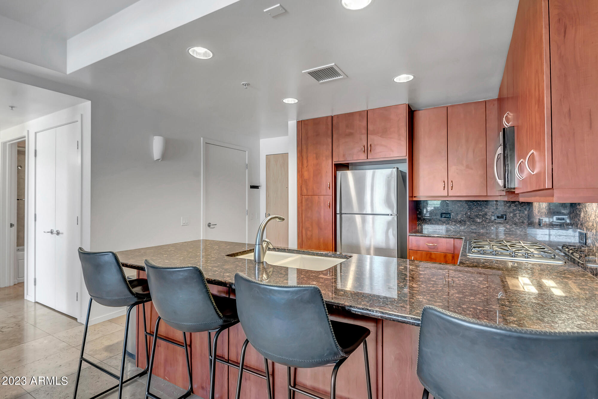 7161 E RANCHO VISTA Drive Unit: 2009