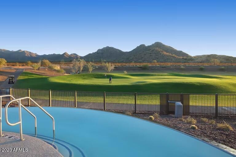 26497 W BURNETT Road