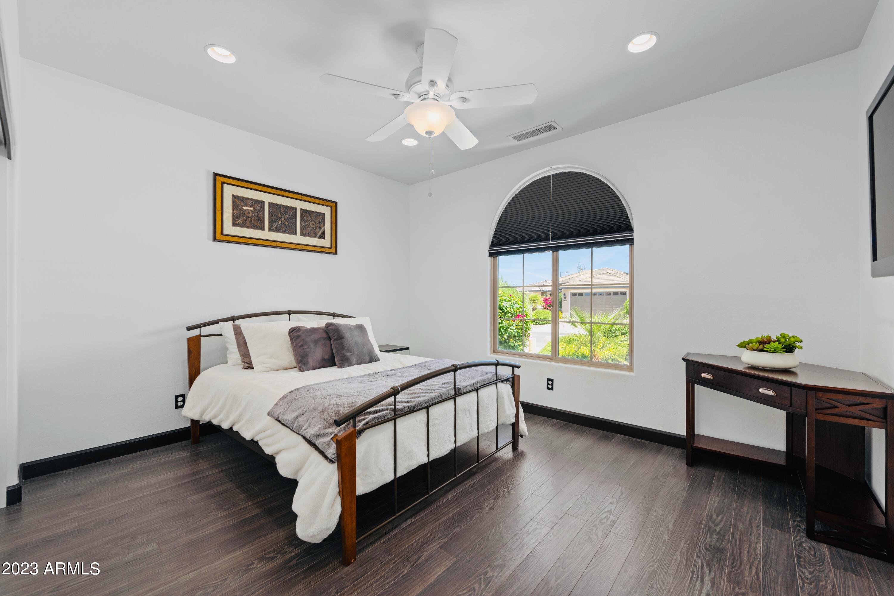 26497 W BURNETT Road