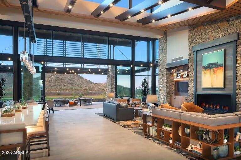 26497 W BURNETT Road