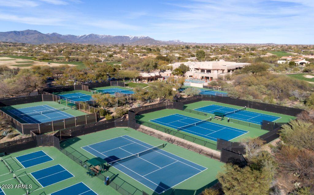 2158 E Quails Nest Drive