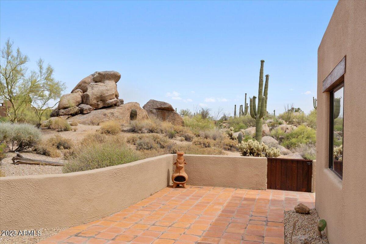 2158 E Quails Nest Drive
