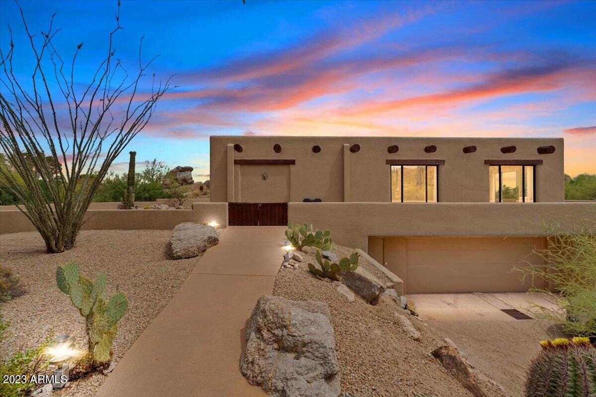 2158 E Quails Nest Drive