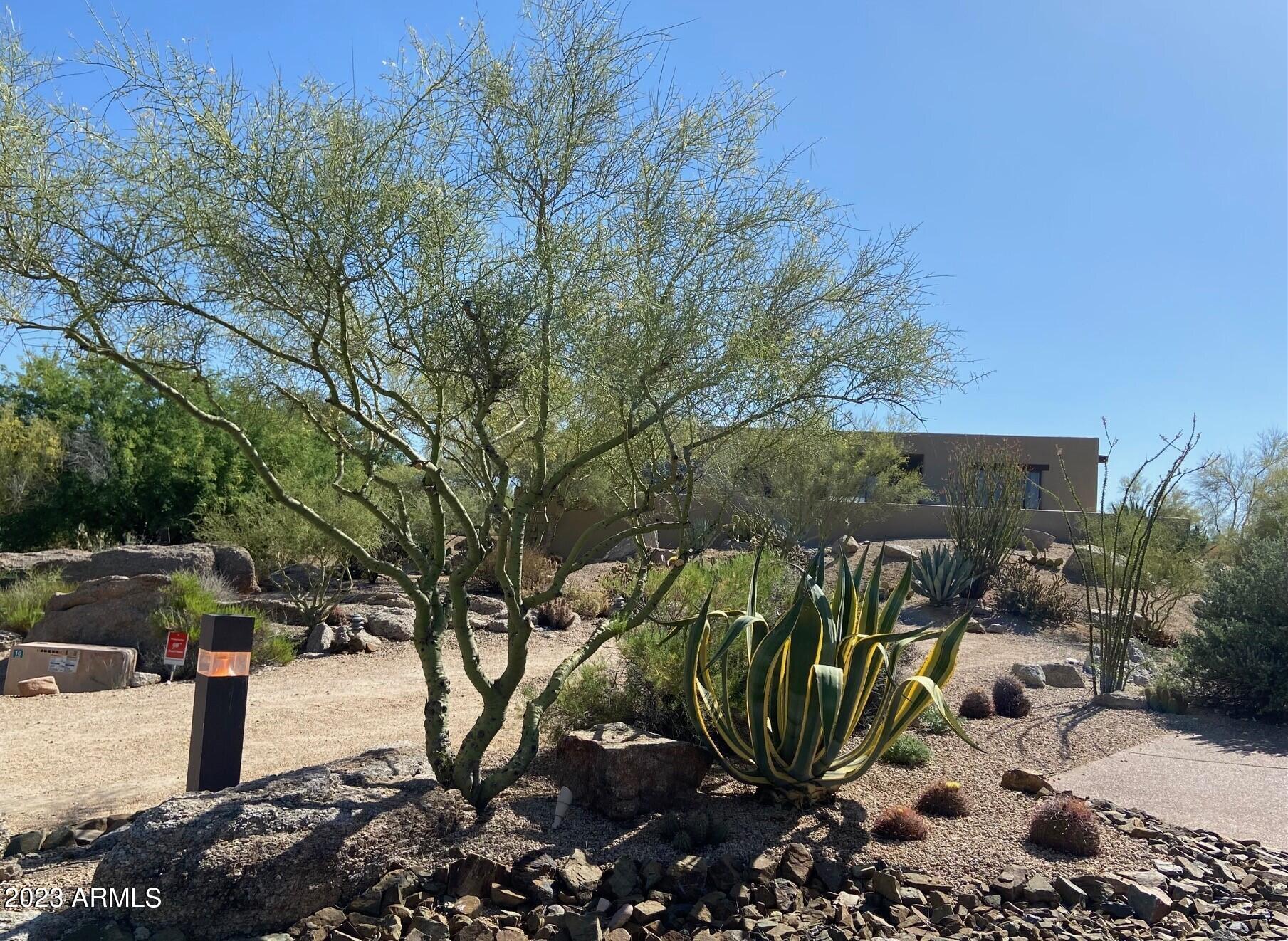 2158 E Quails Nest Drive