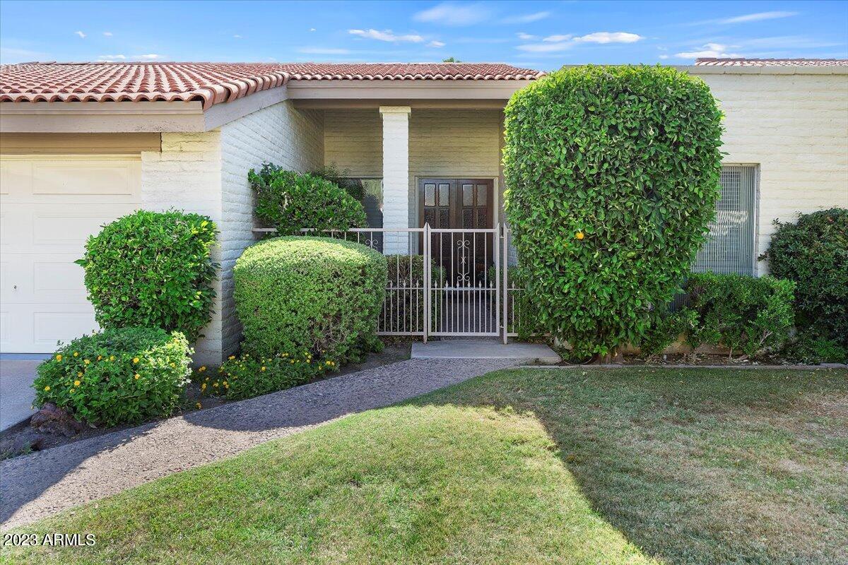 122 E SAN MIGUEL Avenue