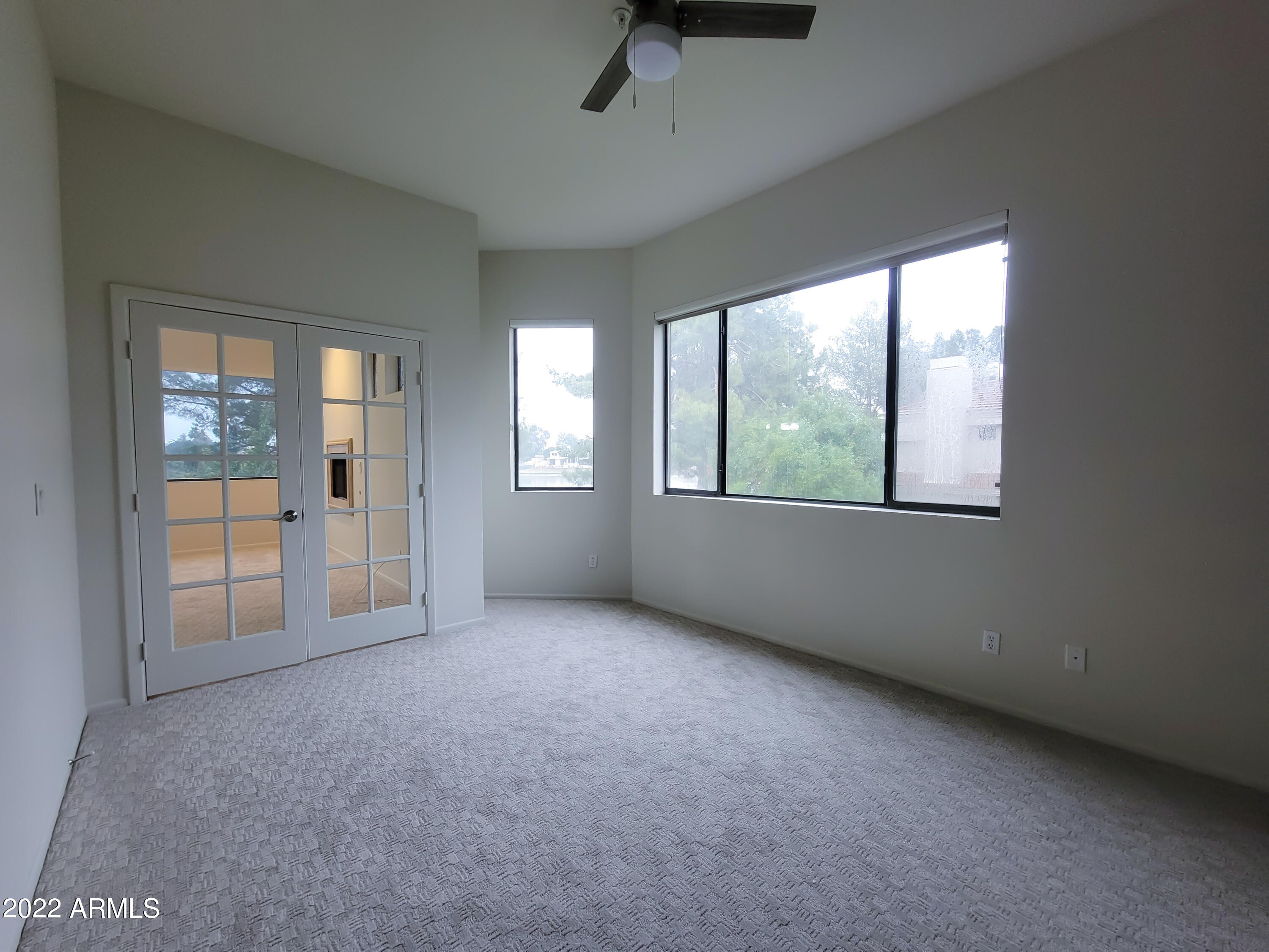8270 N HAYDEN Road Unit: 2015