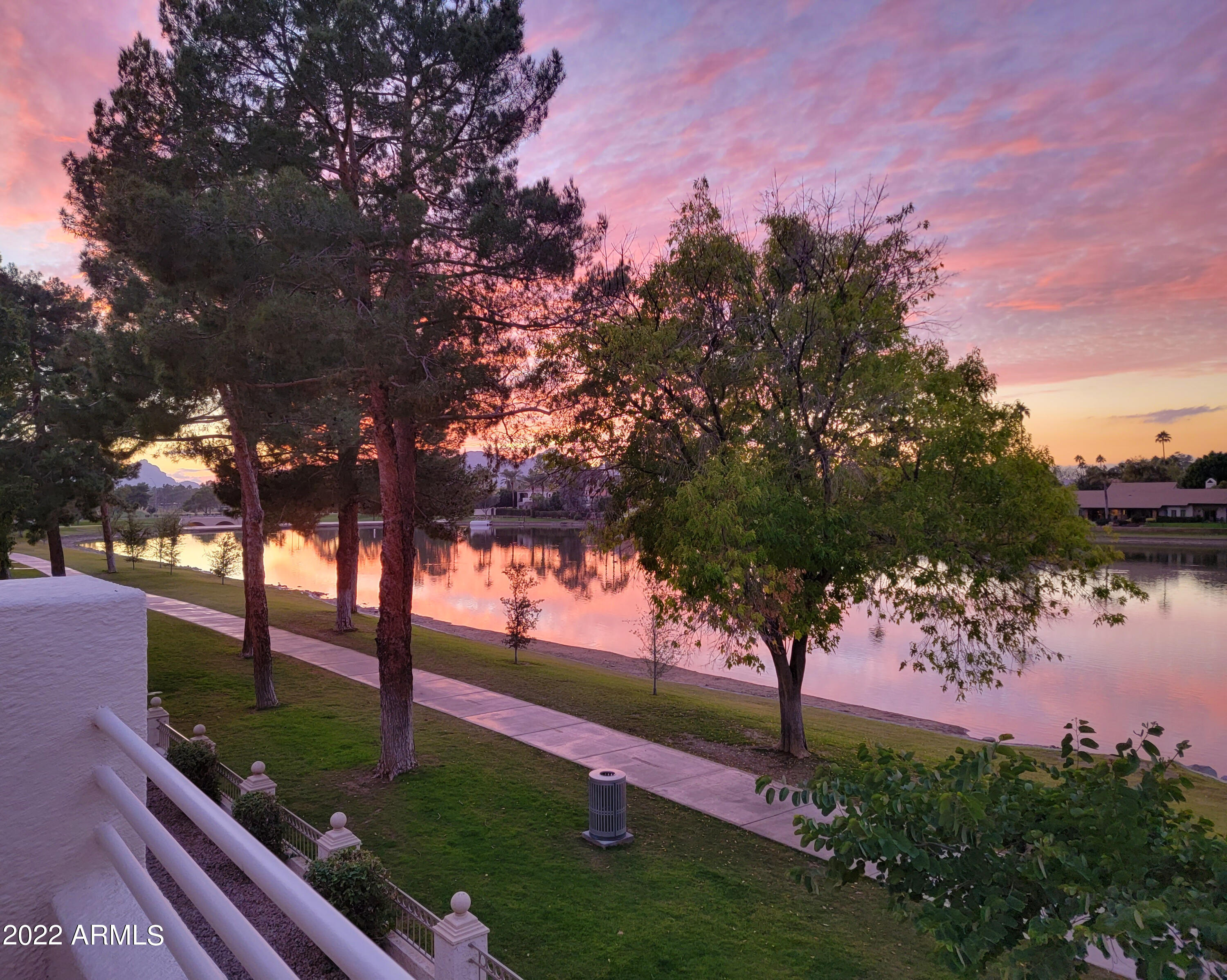 8270 N HAYDEN Road Unit: 2015