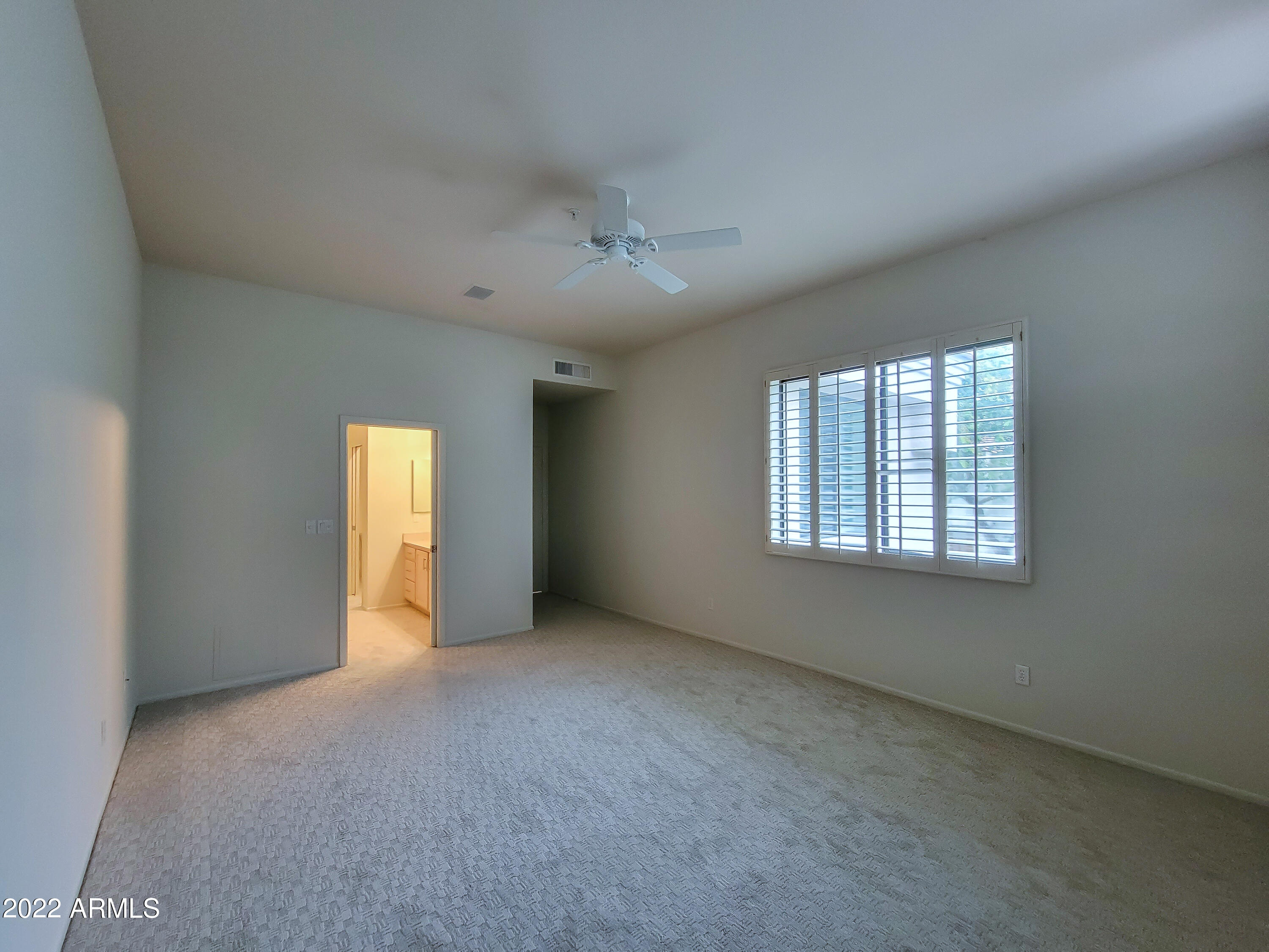 8270 N HAYDEN Road Unit: 2015
