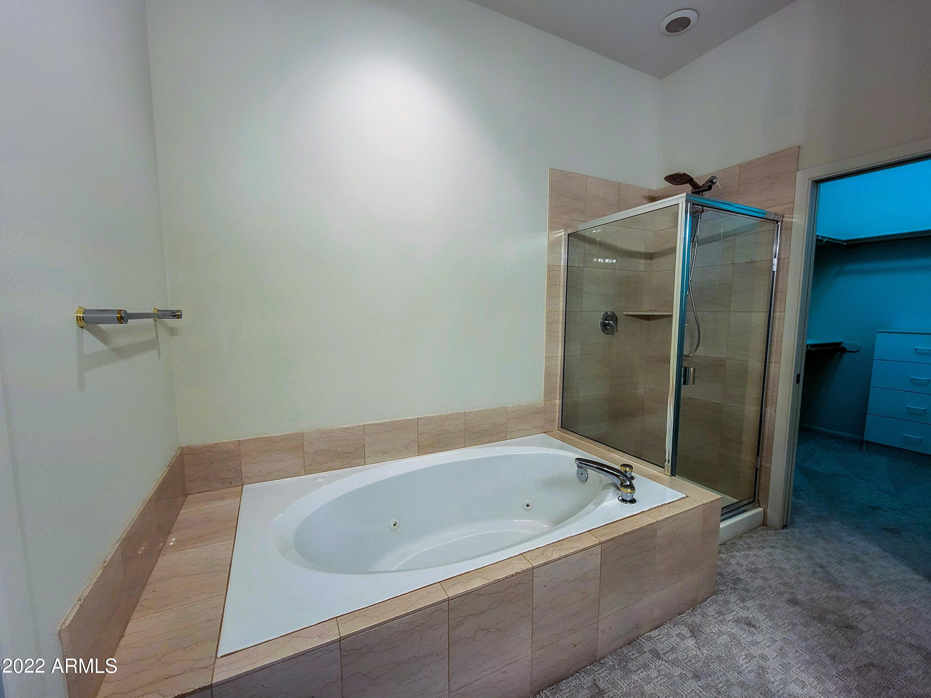 8270 N HAYDEN Road Unit: 2015
