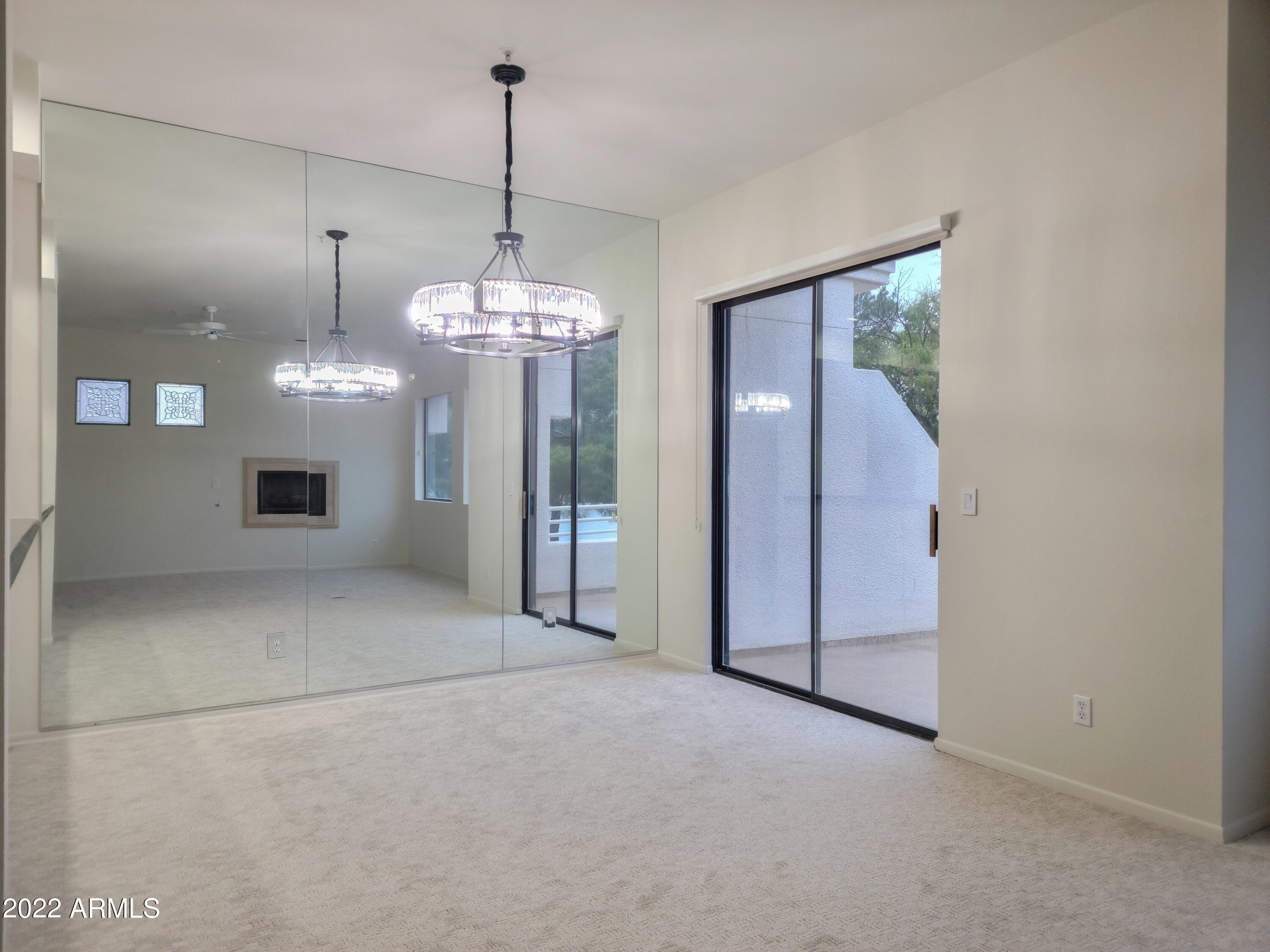 8270 N HAYDEN Road Unit: 2015