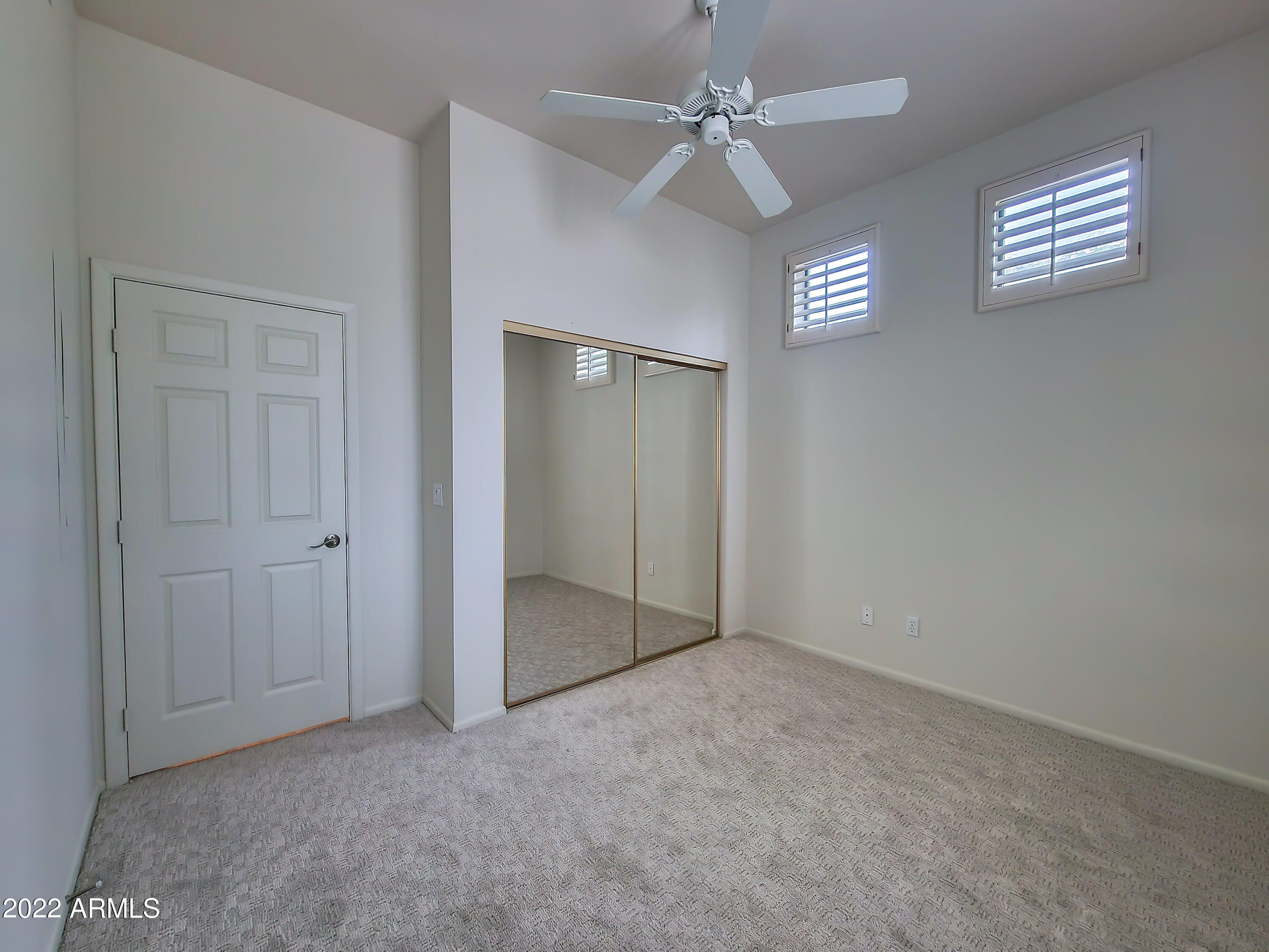 8270 N HAYDEN Road Unit: 2015